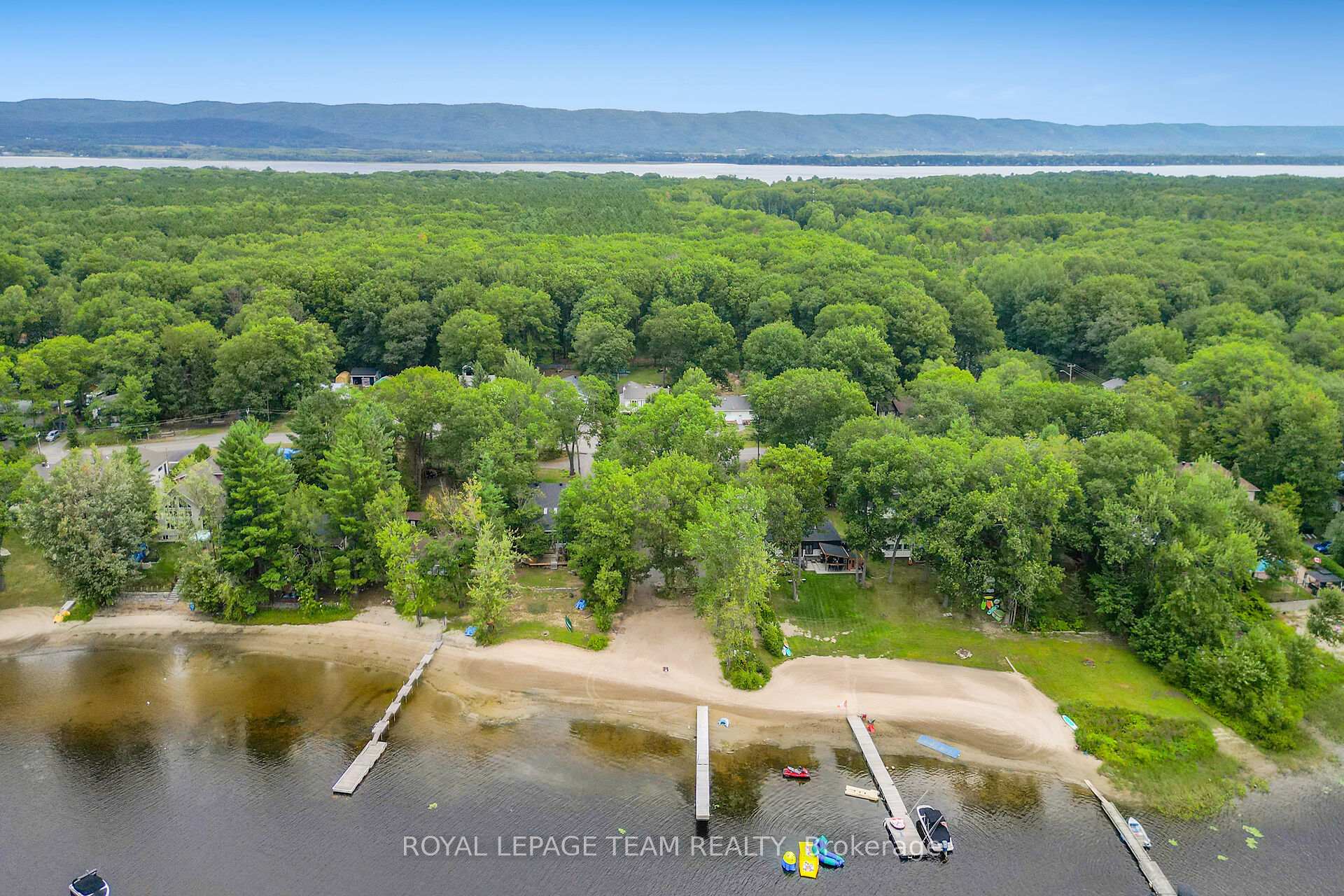Photo 3 of 1142 Bayview Drive, Ottawa, Constance Bay — HOMEH