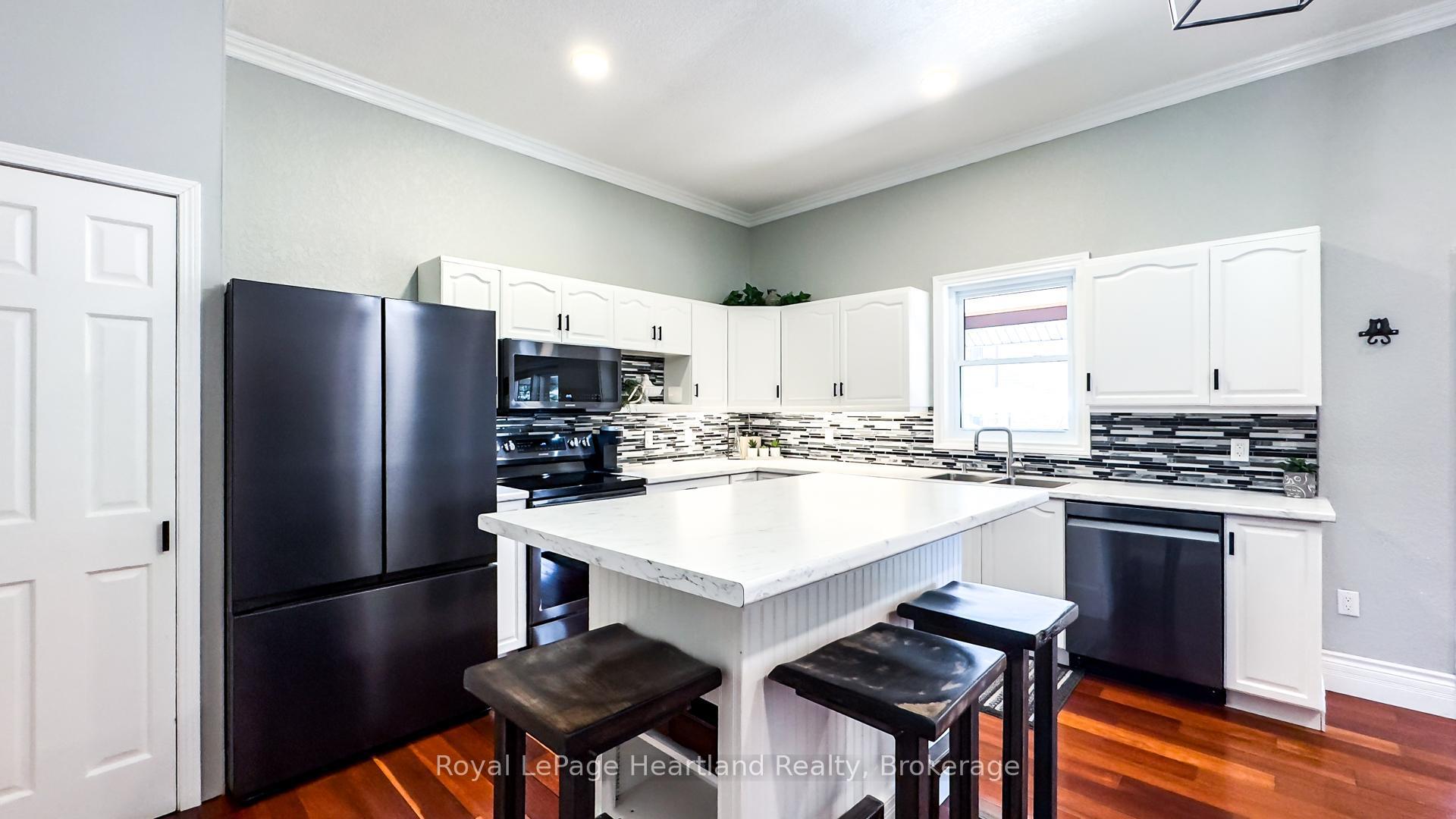 Photo 13 of 226 Mary Street, Central Huron, Clinton — HOMEH