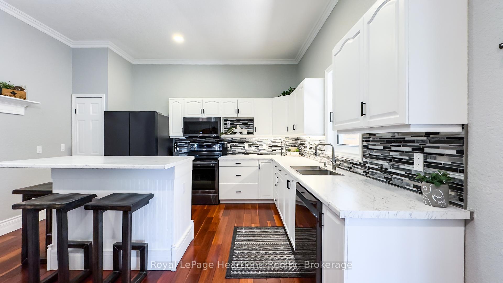 Photo 15 of 226 Mary Street, Central Huron, Clinton — HOMEH