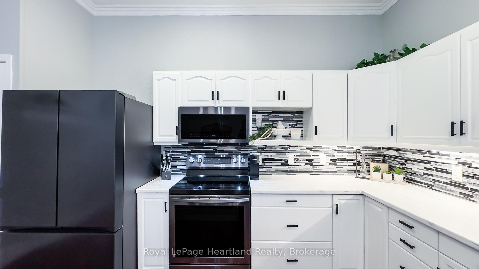 Photo 16 of 226 Mary Street, Central Huron, Clinton — HOMEH