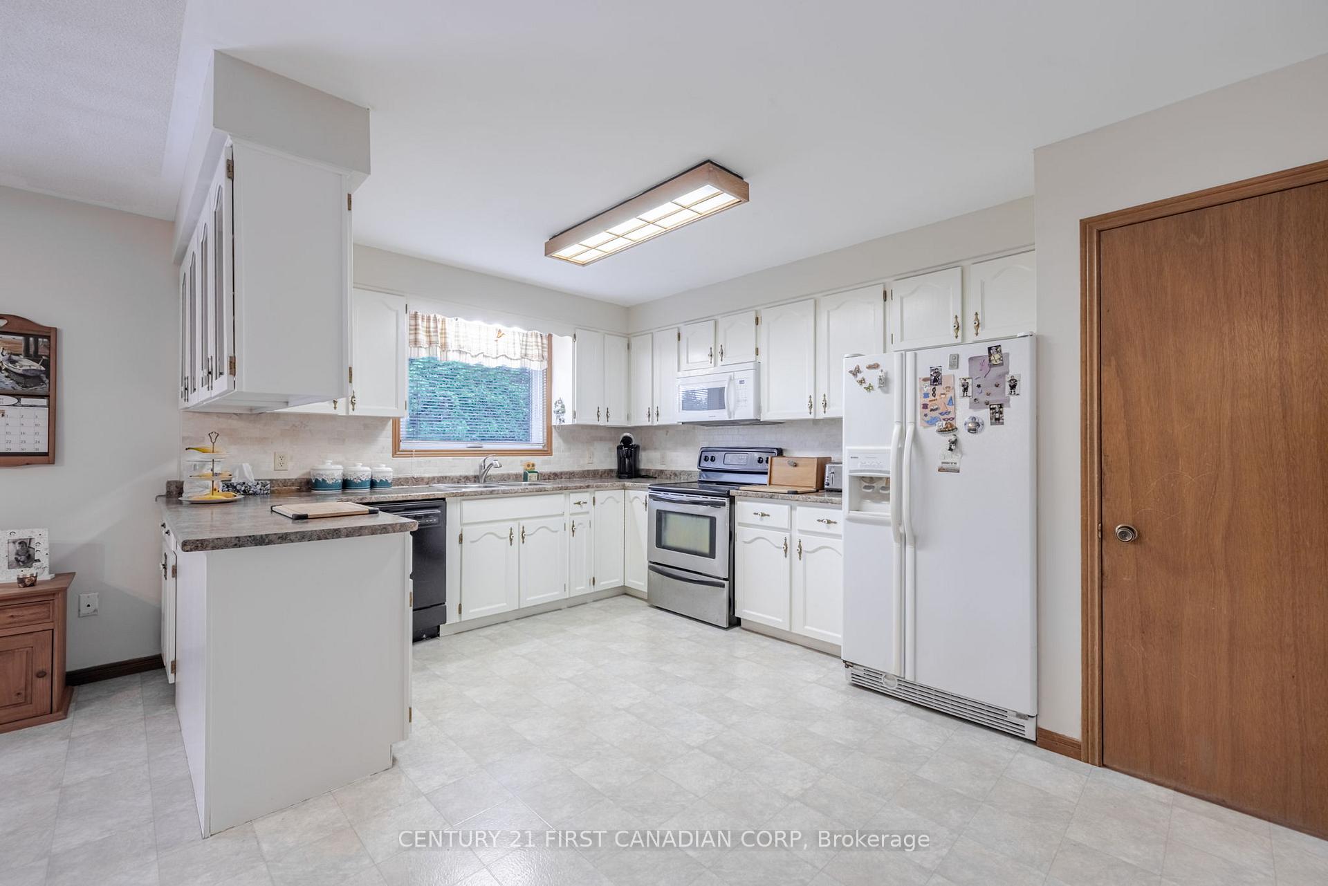 Photo 12 of 9776 Tower Road, Central Elgin, Rural Central Elgin — HOMEH