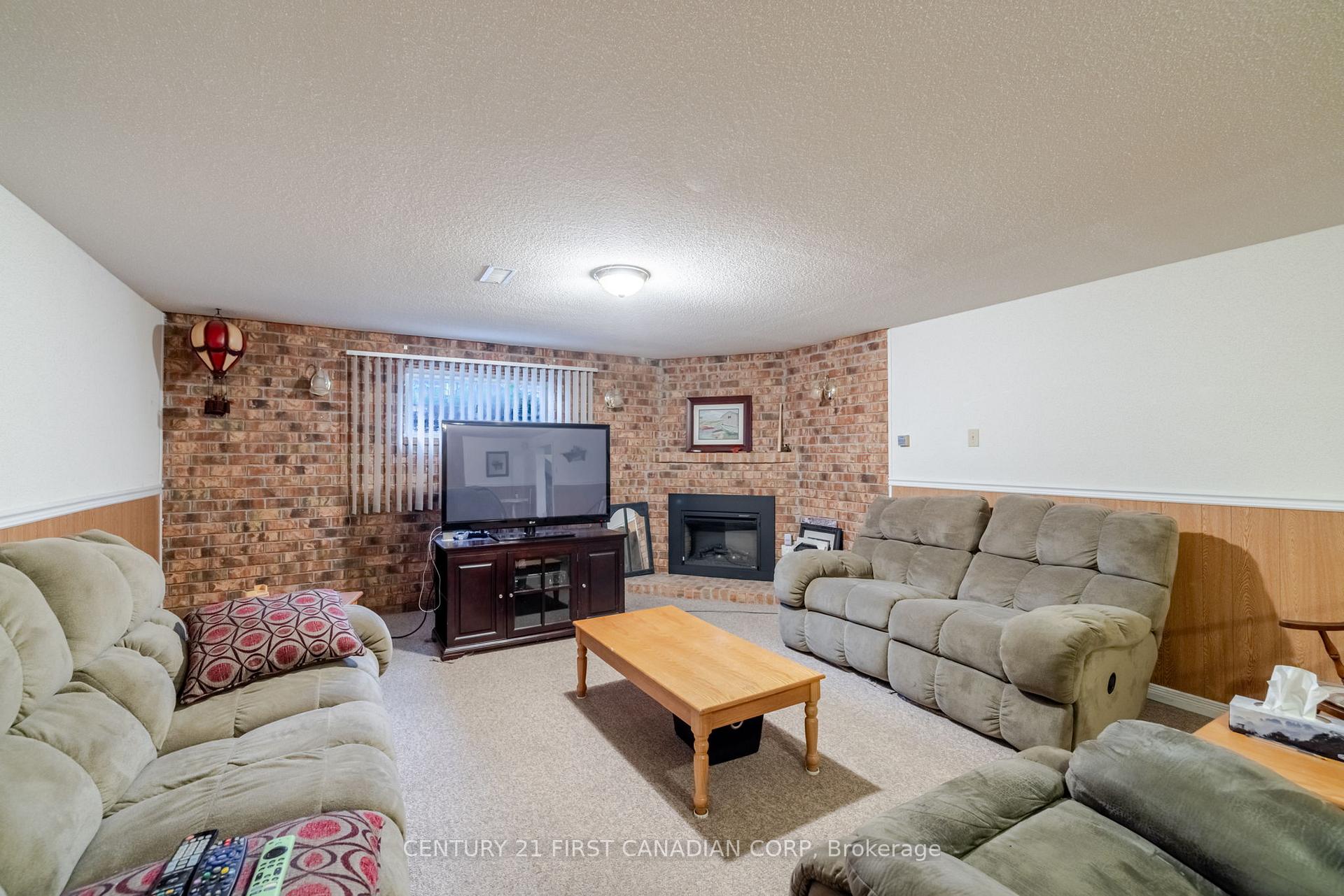 Photo 24 of 9776 Tower Road, Central Elgin, Rural Central Elgin — HOMEH