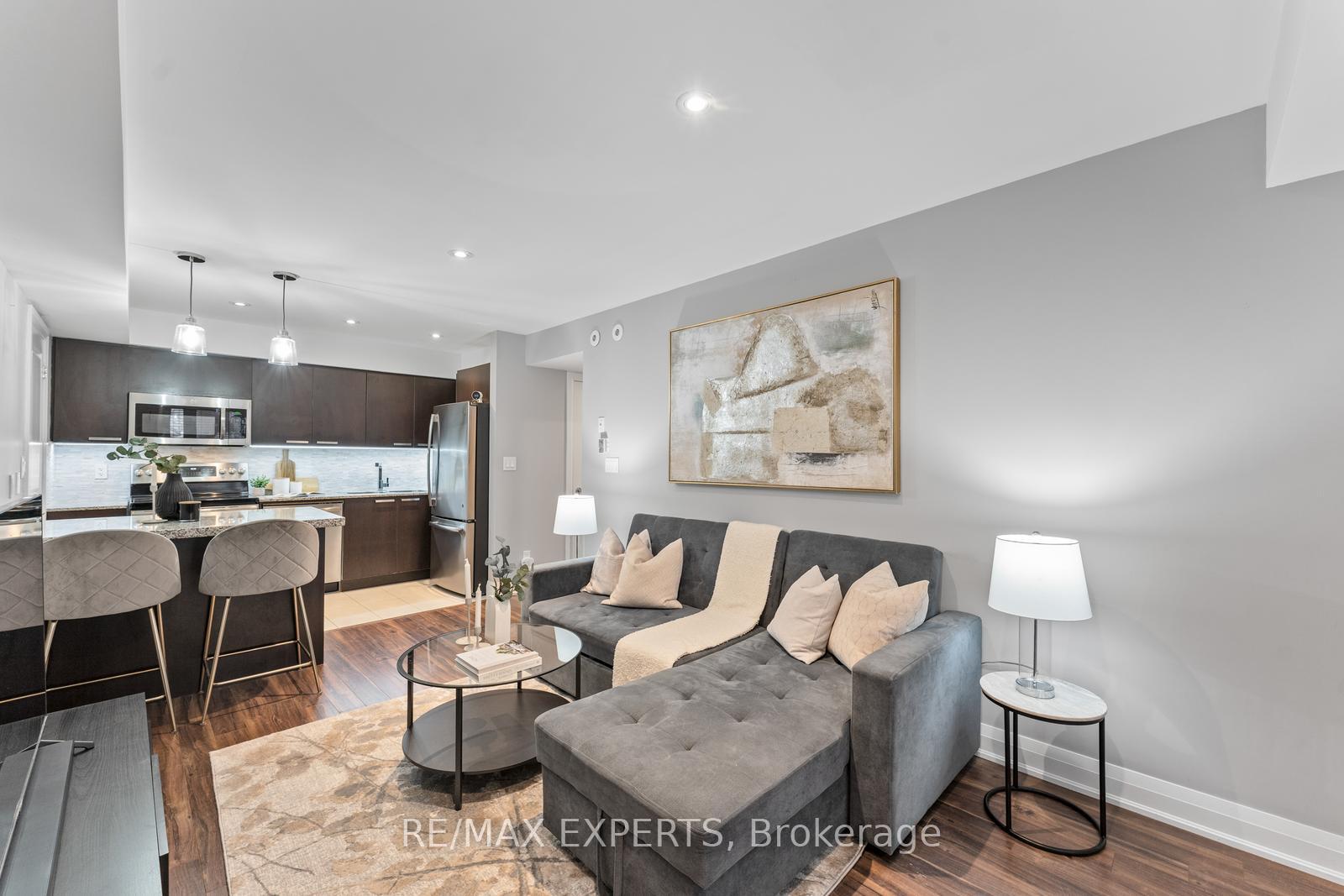 Photo 5 of Unit 249, 318 John Street, Markham, Aileen-Willowbrook — HOMEH