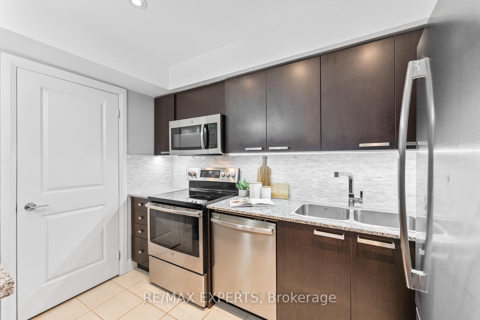 Photo 10 of Unit 249, 318 John Street, Markham, Aileen-Willowbrook — HOMEH