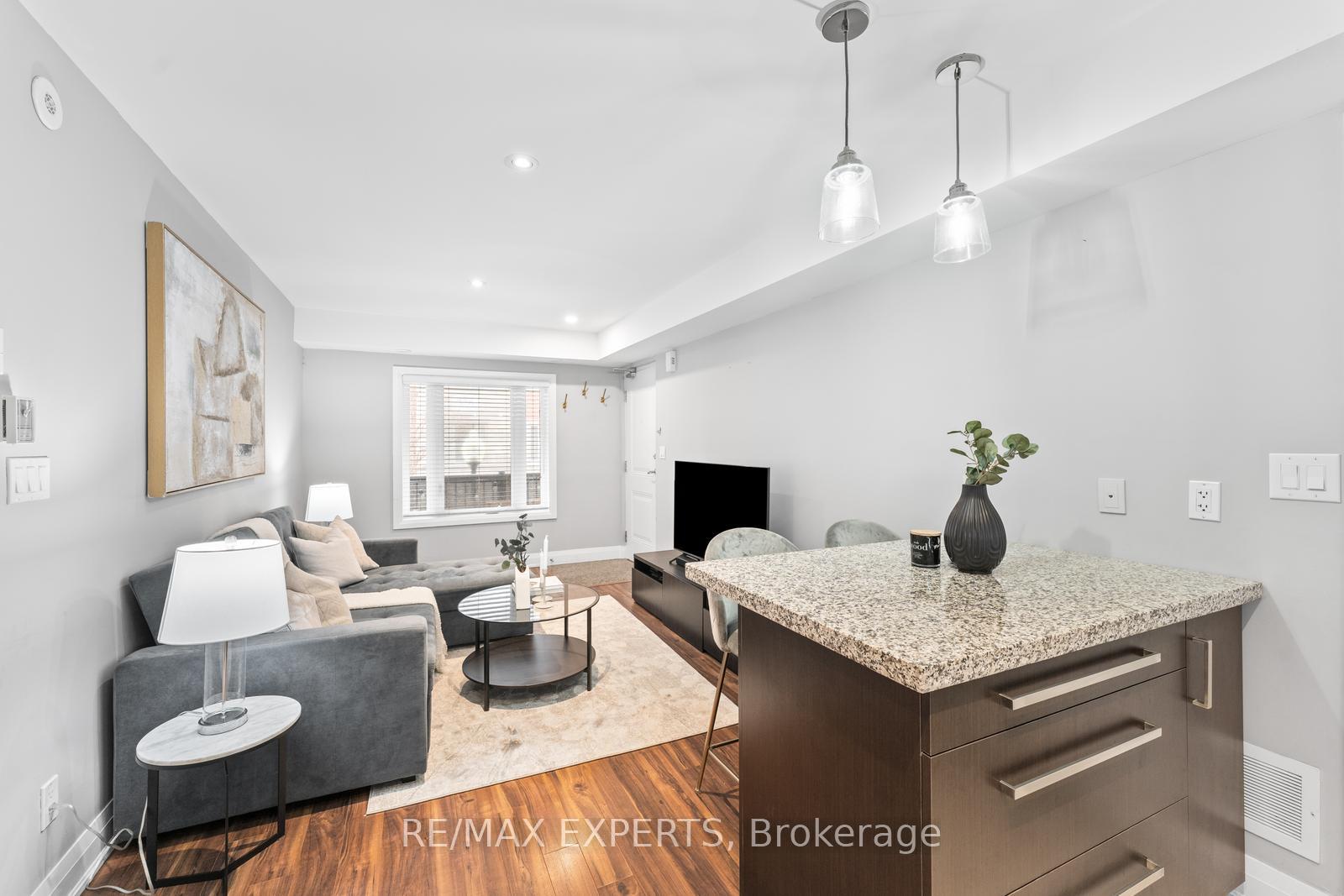 Photo 11 of Unit 249, 318 John Street, Markham, Aileen-Willowbrook — HOMEH