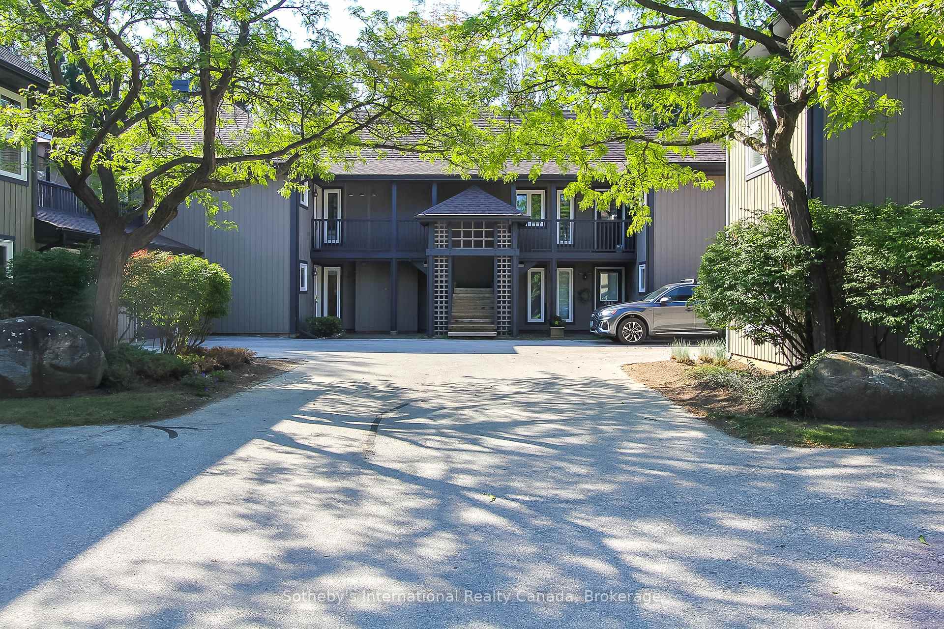 Photo 1 of 411 Mariners Way, Collingwood — HOMEH