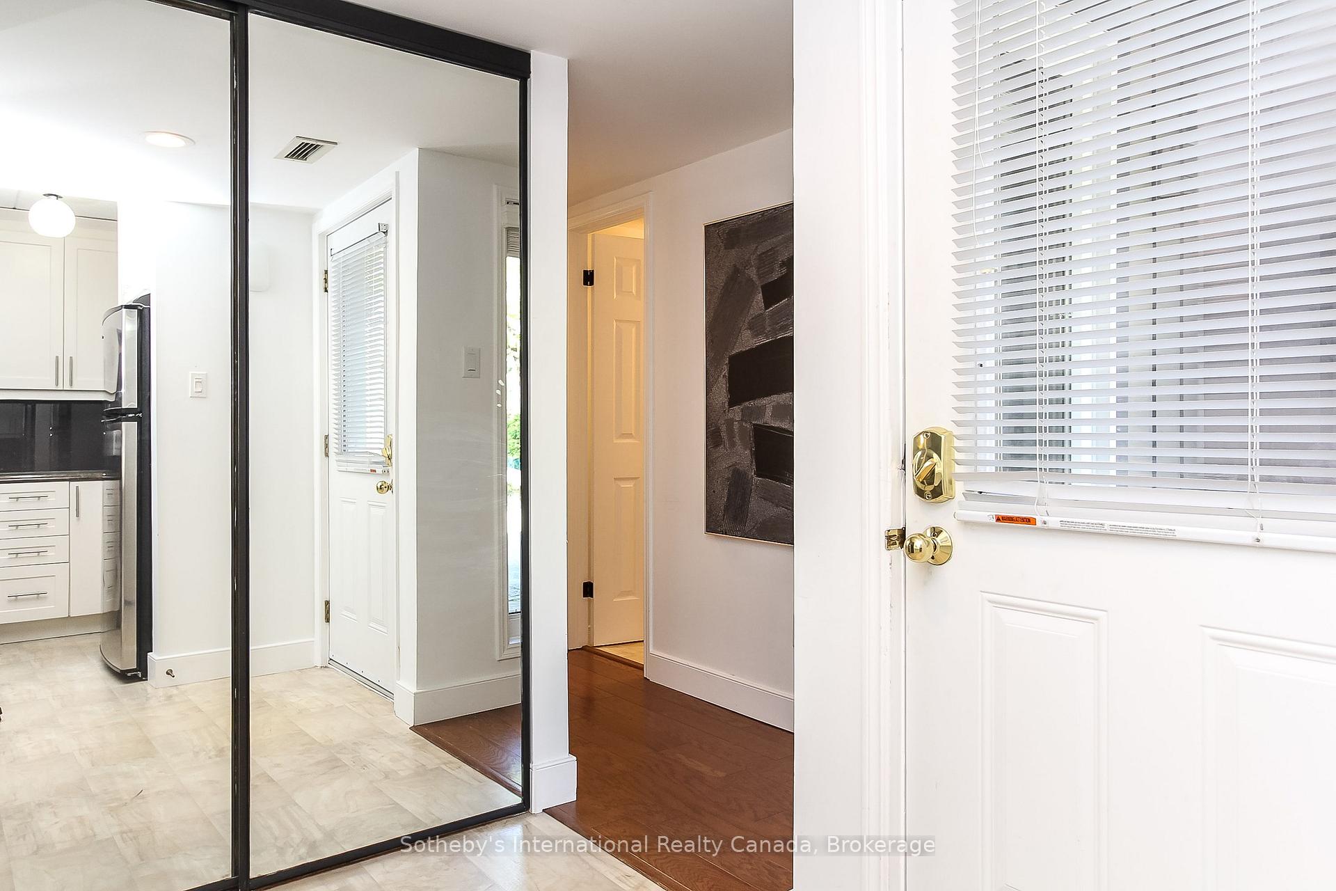 Photo 6 of 411 Mariners Way, Collingwood — HOMEH