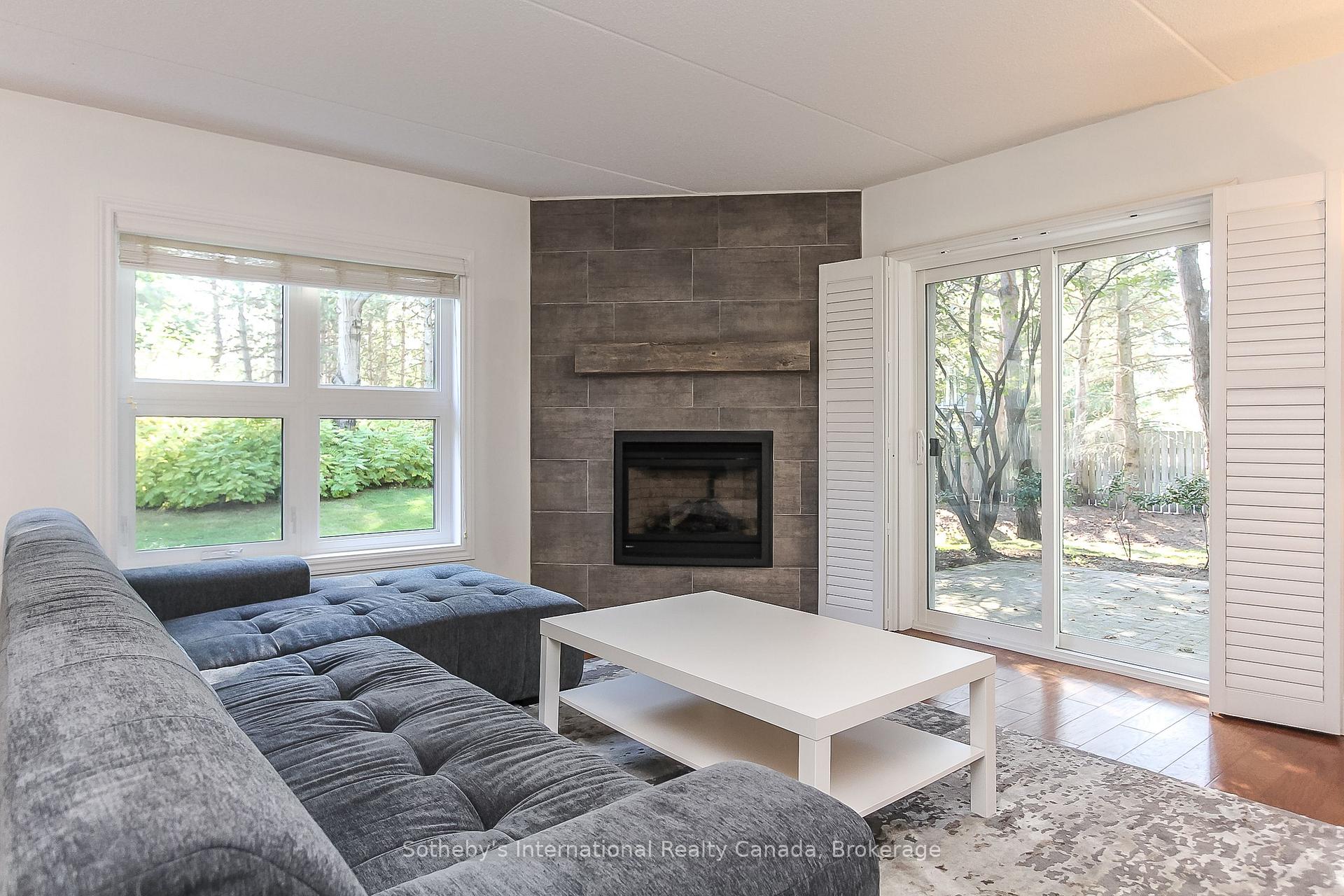 Photo 12 of 411 Mariners Way, Collingwood — HOMEH