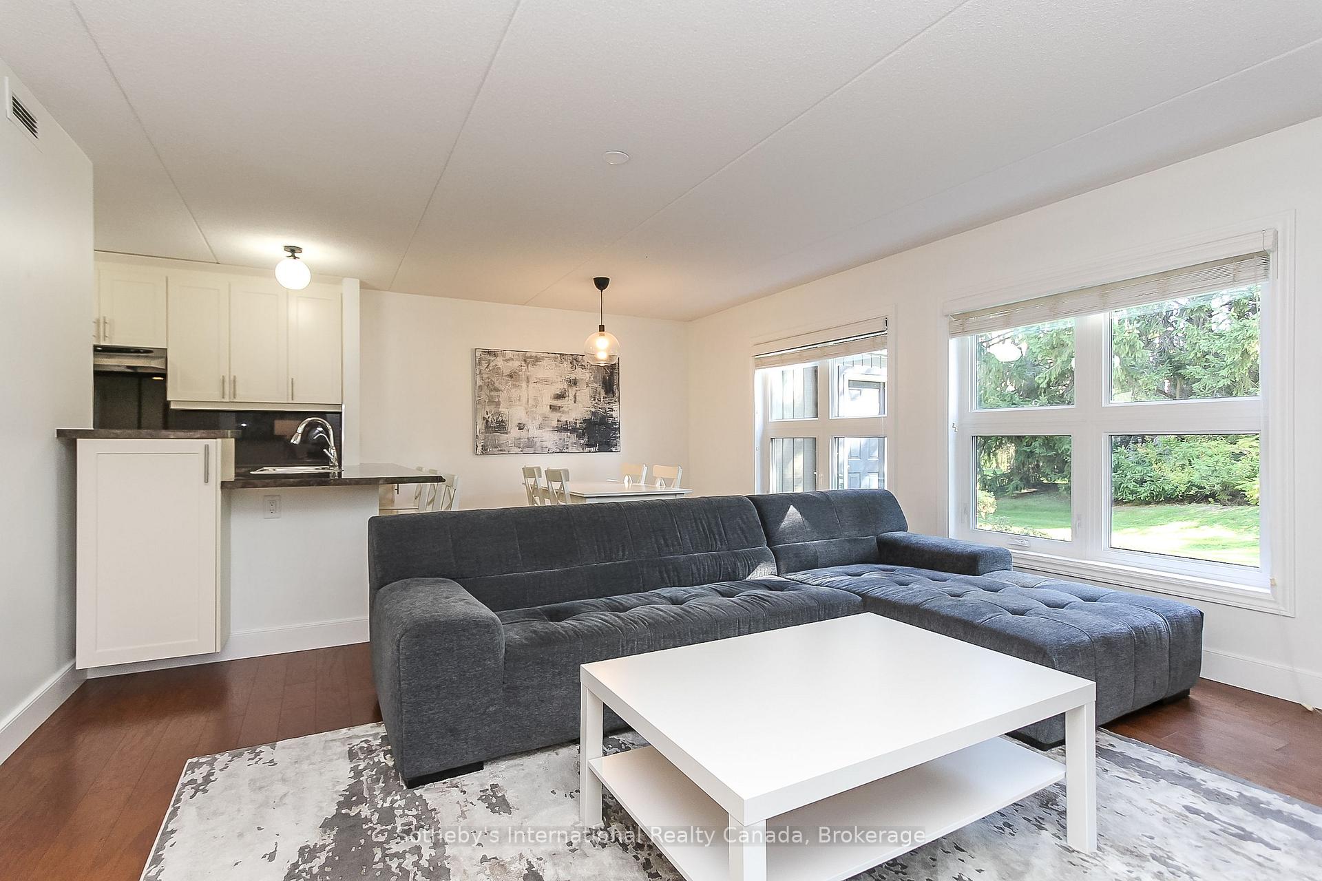 Photo 14 of 411 Mariners Way, Collingwood — HOMEH