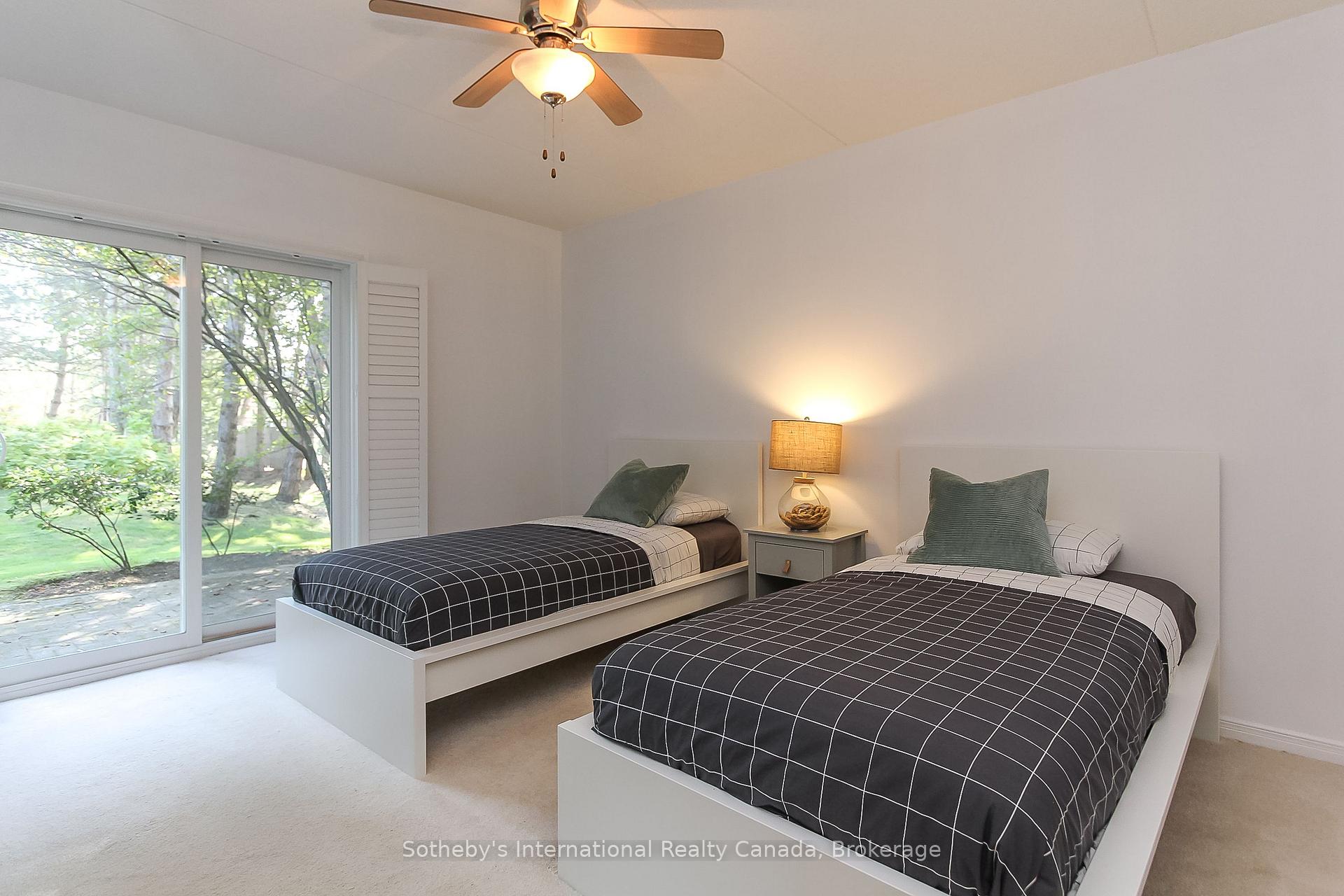 Photo 25 of 411 Mariners Way, Collingwood — HOMEH