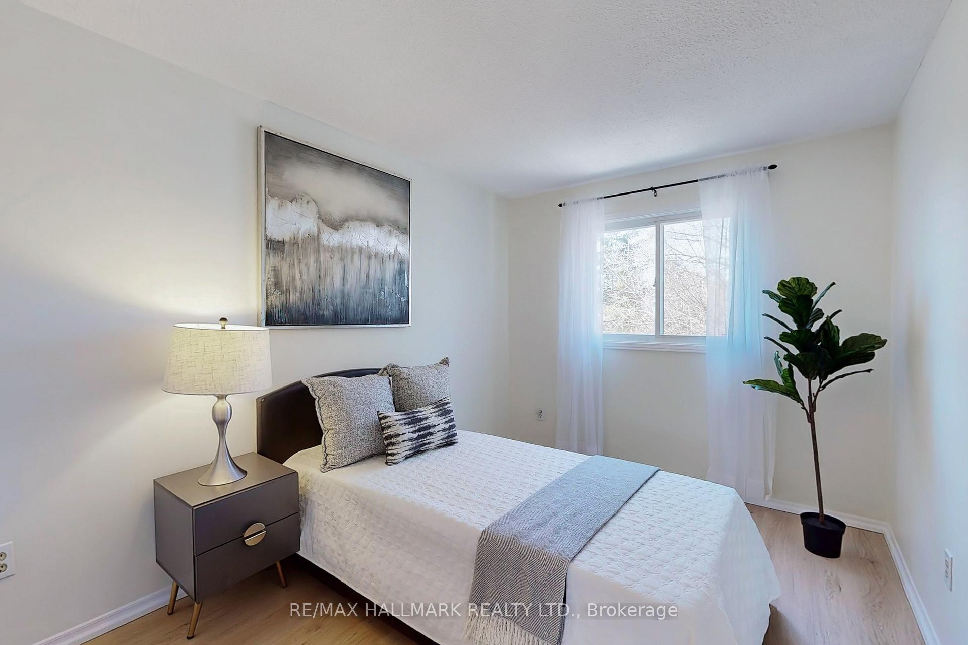 Photo 48 of 32 Dunkeld Way, Markham, Royal Orchard — HOMEH