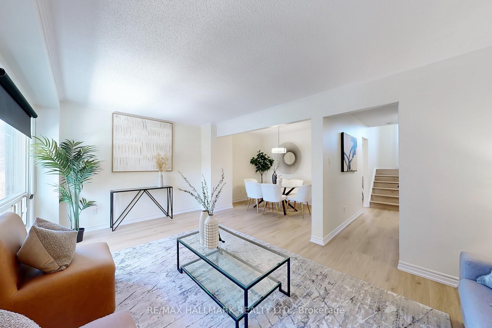 Photo 9 of 32 Dunkeld Way, Markham, Royal Orchard — HOMEH