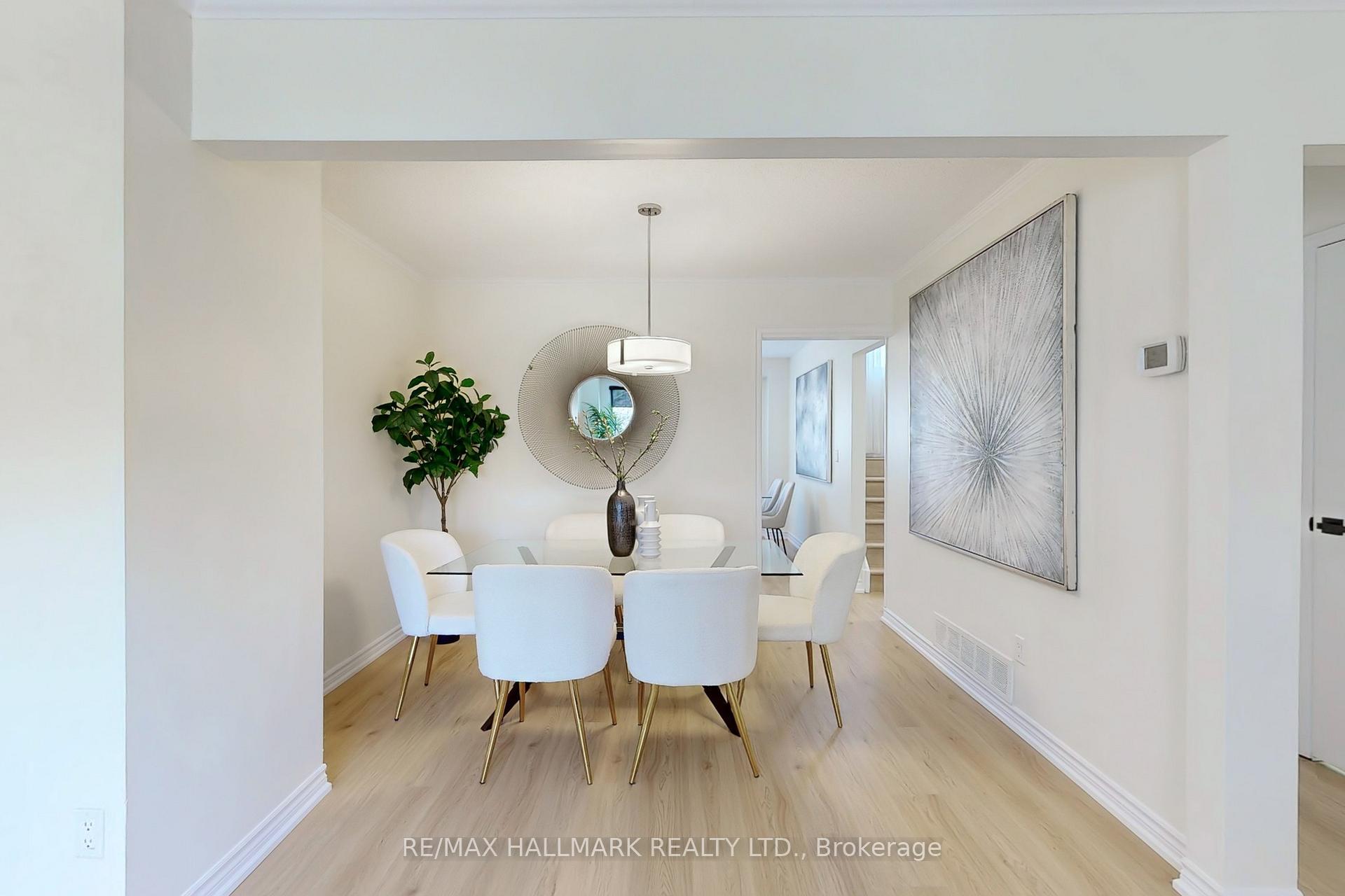 Photo 11 of 32 Dunkeld Way, Markham, Royal Orchard — HOMEH