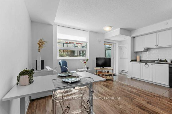 Photo 10 of Unit A4, 121 Queen Street, Kingston, East of Sir John A. Blvd — HOMEH