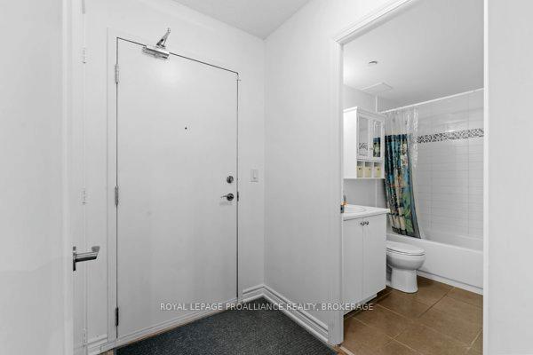 Photo 16 of Unit A4, 121 Queen Street, Kingston, East of Sir John A. Blvd — HOMEH