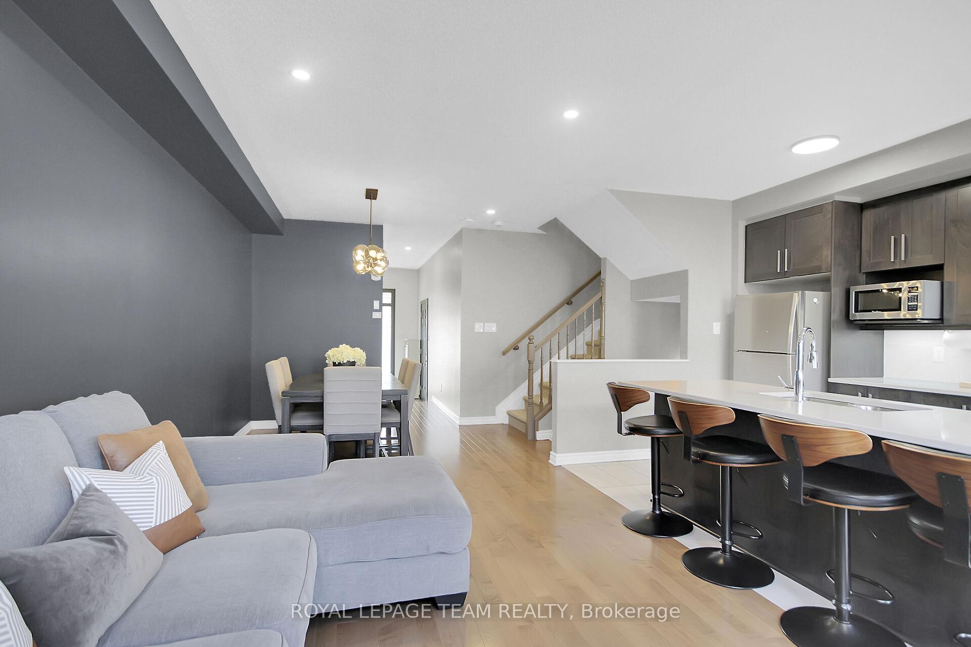 Photo 7 of 655 Lauraleaf Crescent, Ottawa, Barrhaven - Half Moon Bay — HOMEH