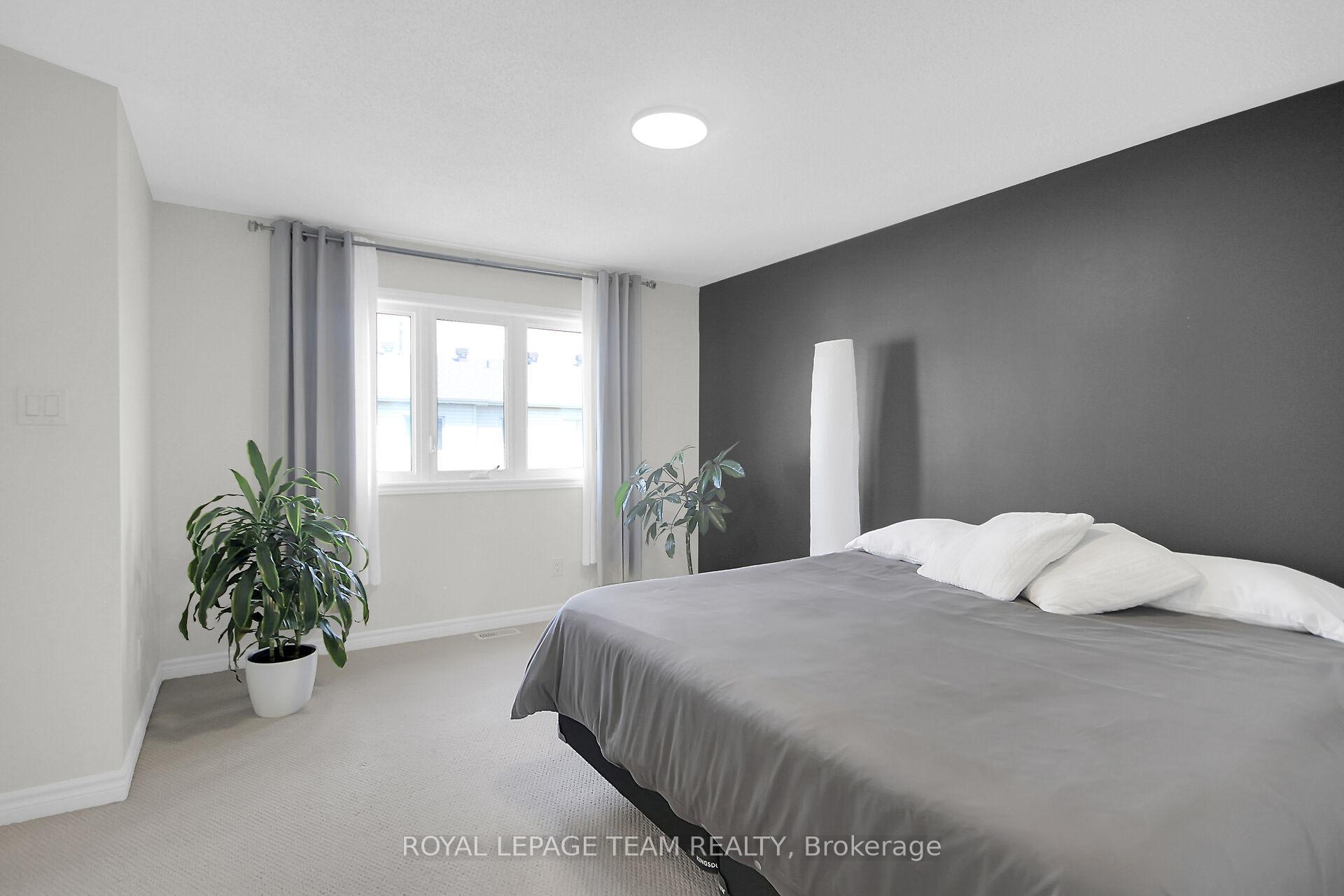 Photo 17 of 655 Lauraleaf Crescent, Ottawa, Barrhaven - Half Moon Bay — HOMEH