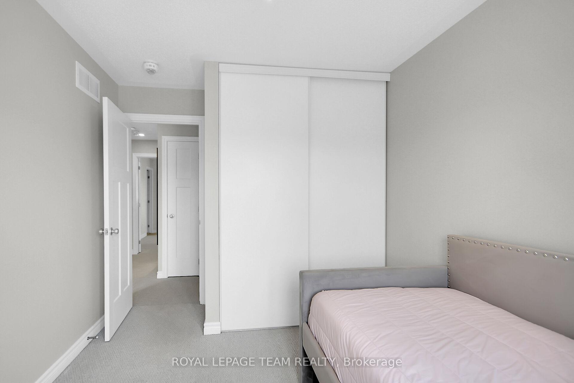 Photo 25 of 655 Lauraleaf Crescent, Ottawa, Barrhaven - Half Moon Bay — HOMEH