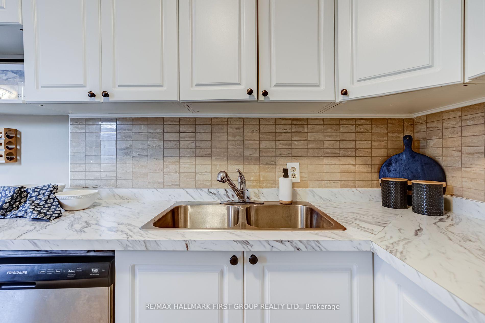 Photo 11 of Unit 82, 1133 Ritson Road N, Oshawa, Centennial — HOMEH