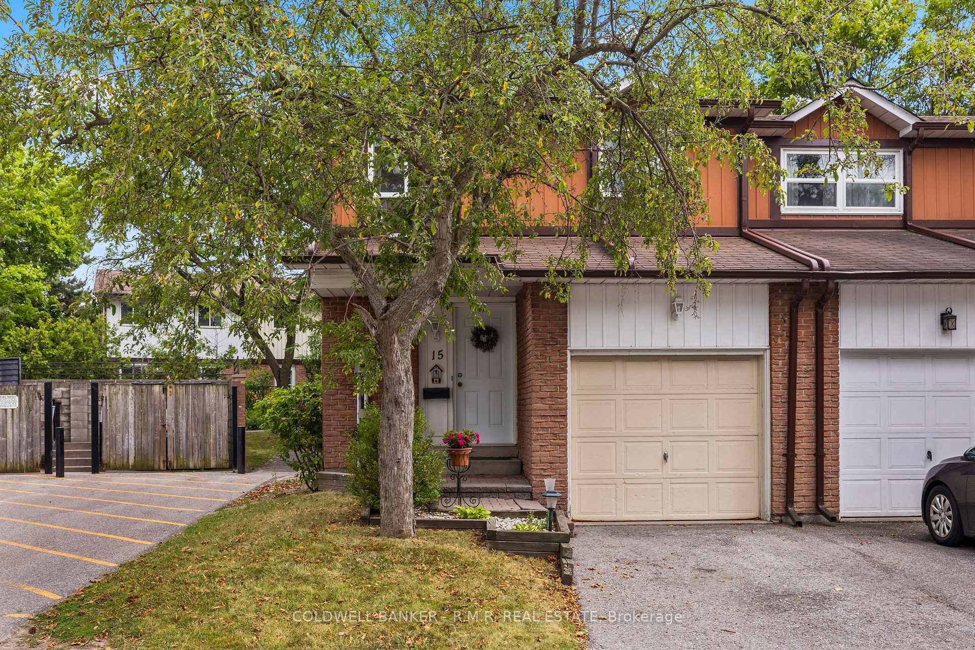 Front of Unit 15, 540 Dorchester Drive