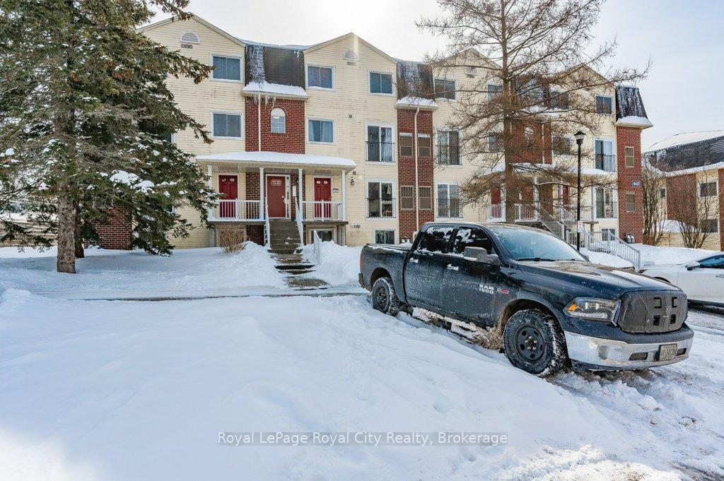 Photo 3 of Unit 229, 460 Janefield Avenue, Guelph, Dovercliffe Park/Old University — HOMEH