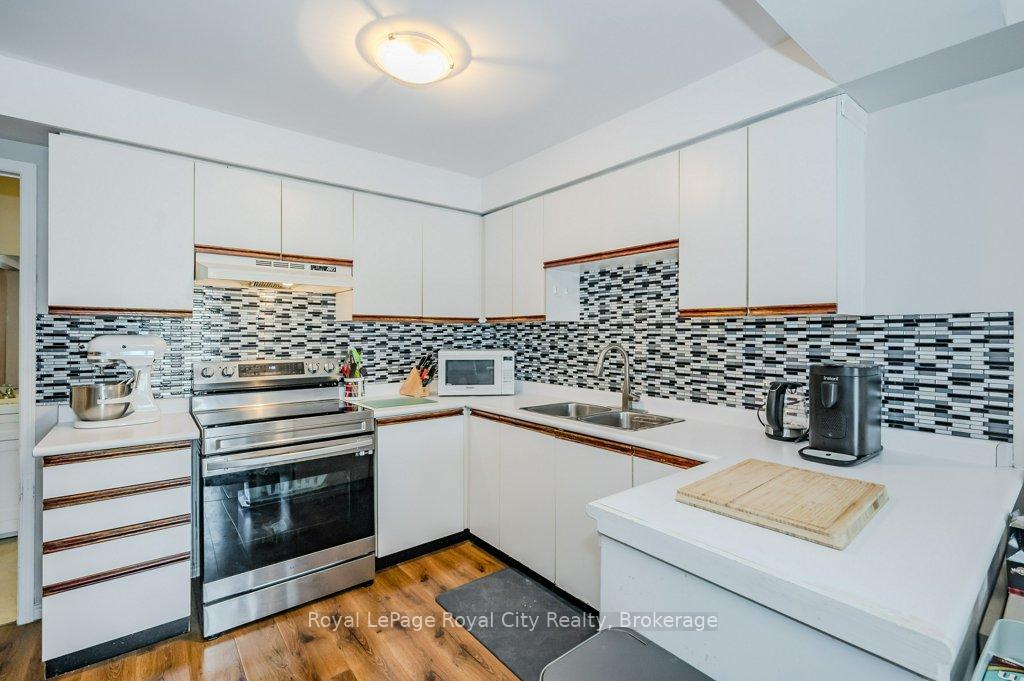 Photo 15 of Unit 229, 460 Janefield Avenue, Guelph, Dovercliffe Park/Old University — HOMEH