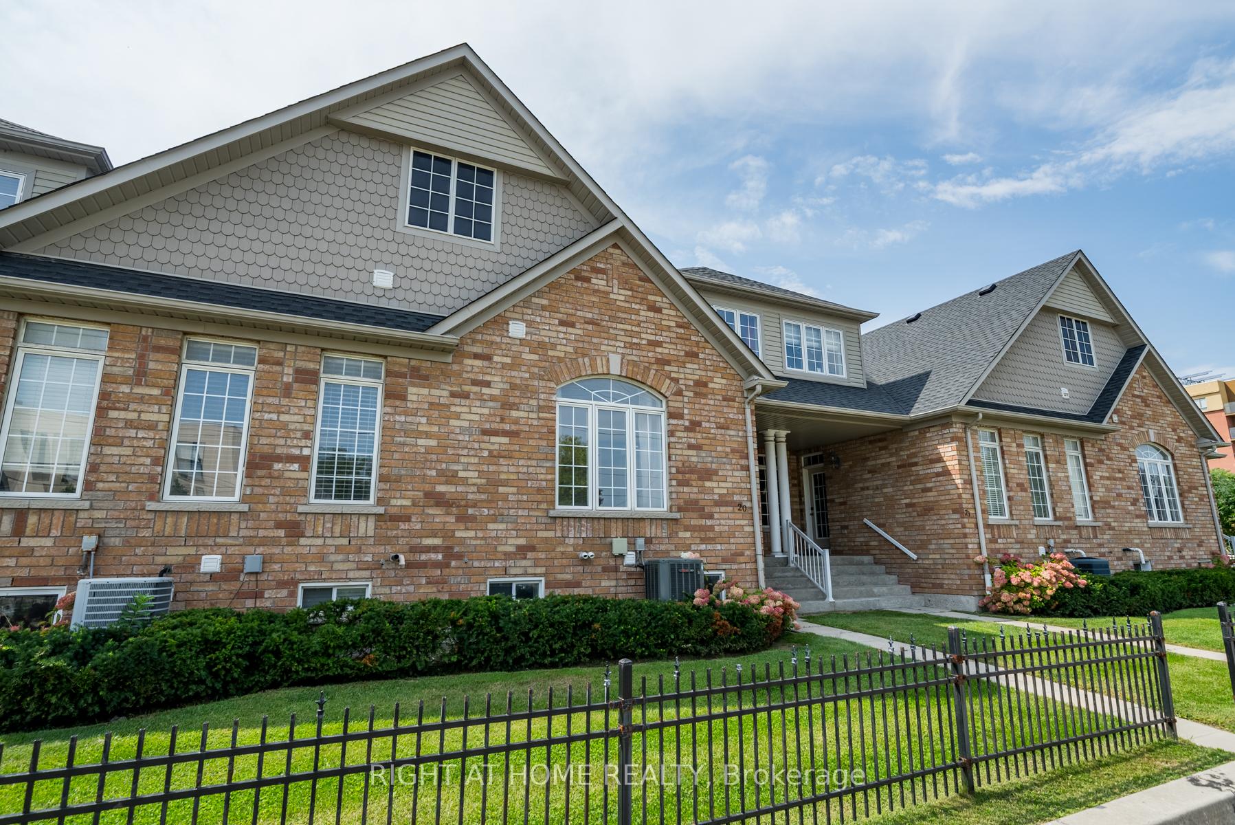 Photo 27 of Unit 20, 19 Niagara Drive, Oshawa, Samac — HOMEH