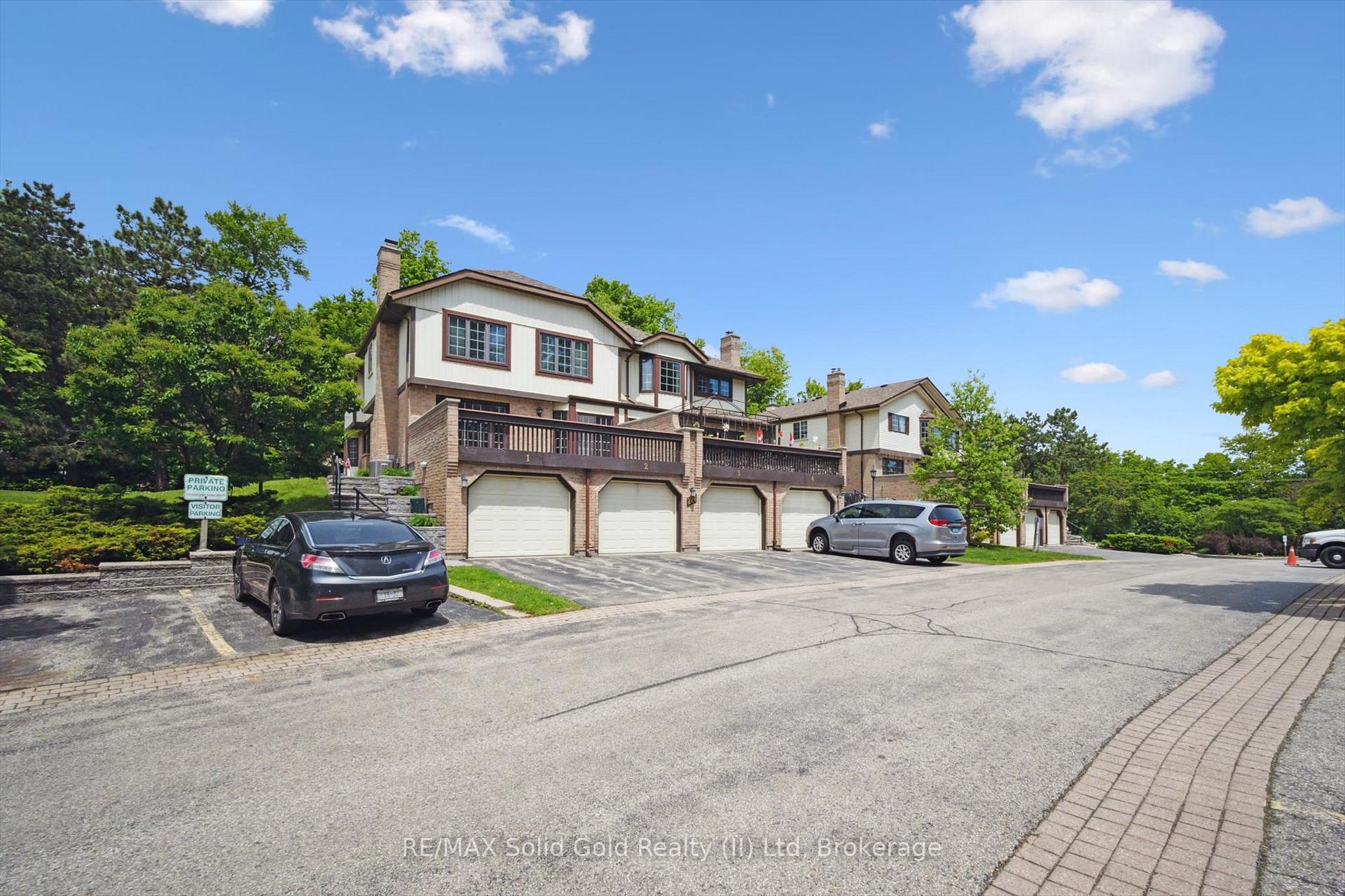 Photo 4 of Unit 1, 224 Kingswood Drive, Kitchener — HOMEH