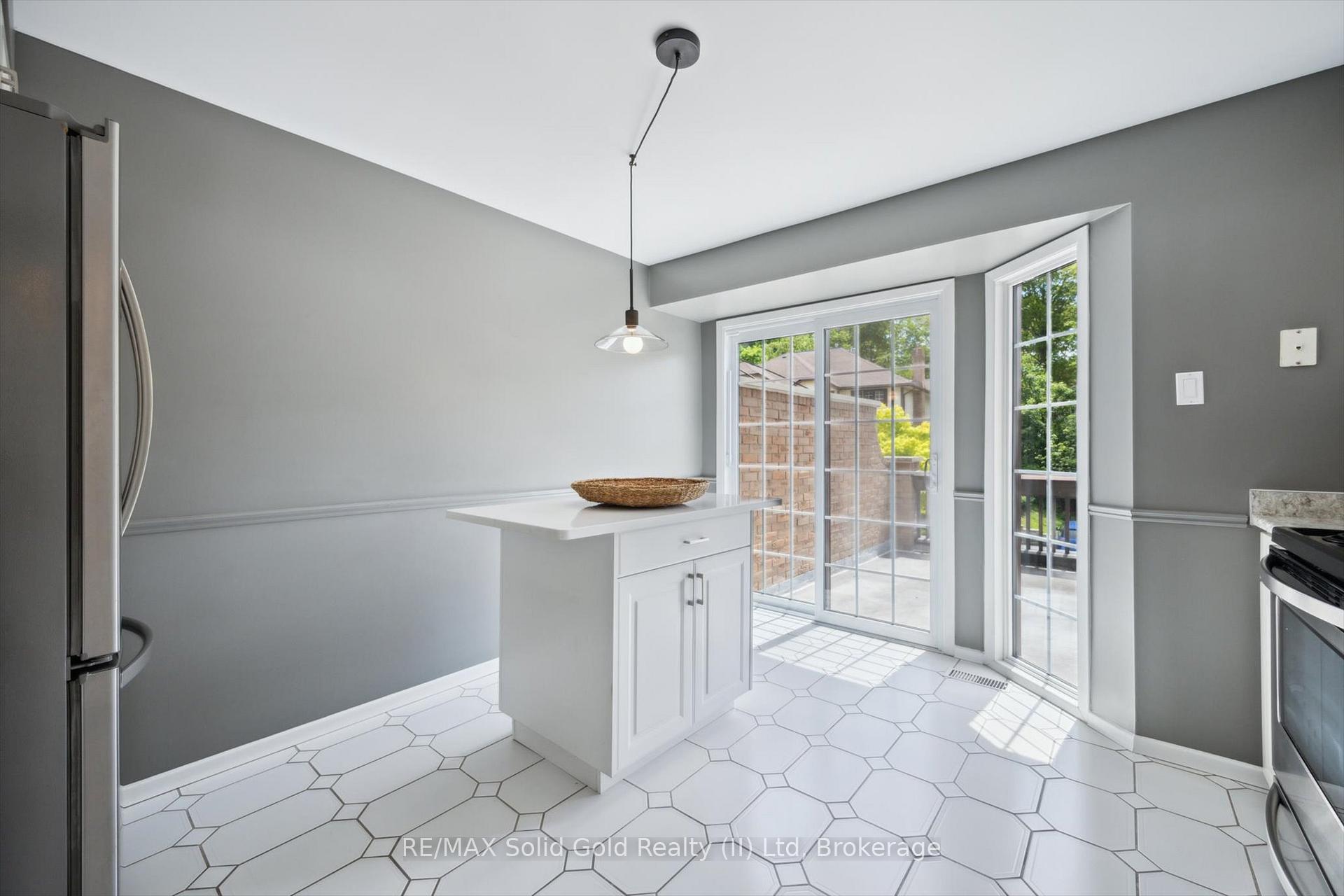 Photo 15 of Unit 1, 224 Kingswood Drive, Kitchener — HOMEH