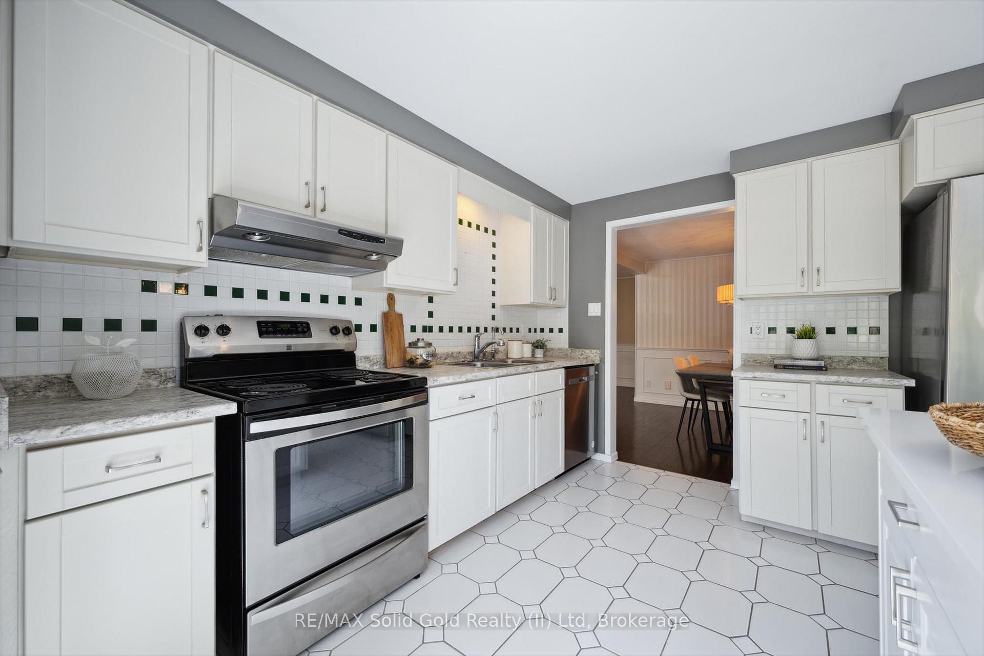 Photo 16 of Unit 1, 224 Kingswood Drive, Kitchener — HOMEH