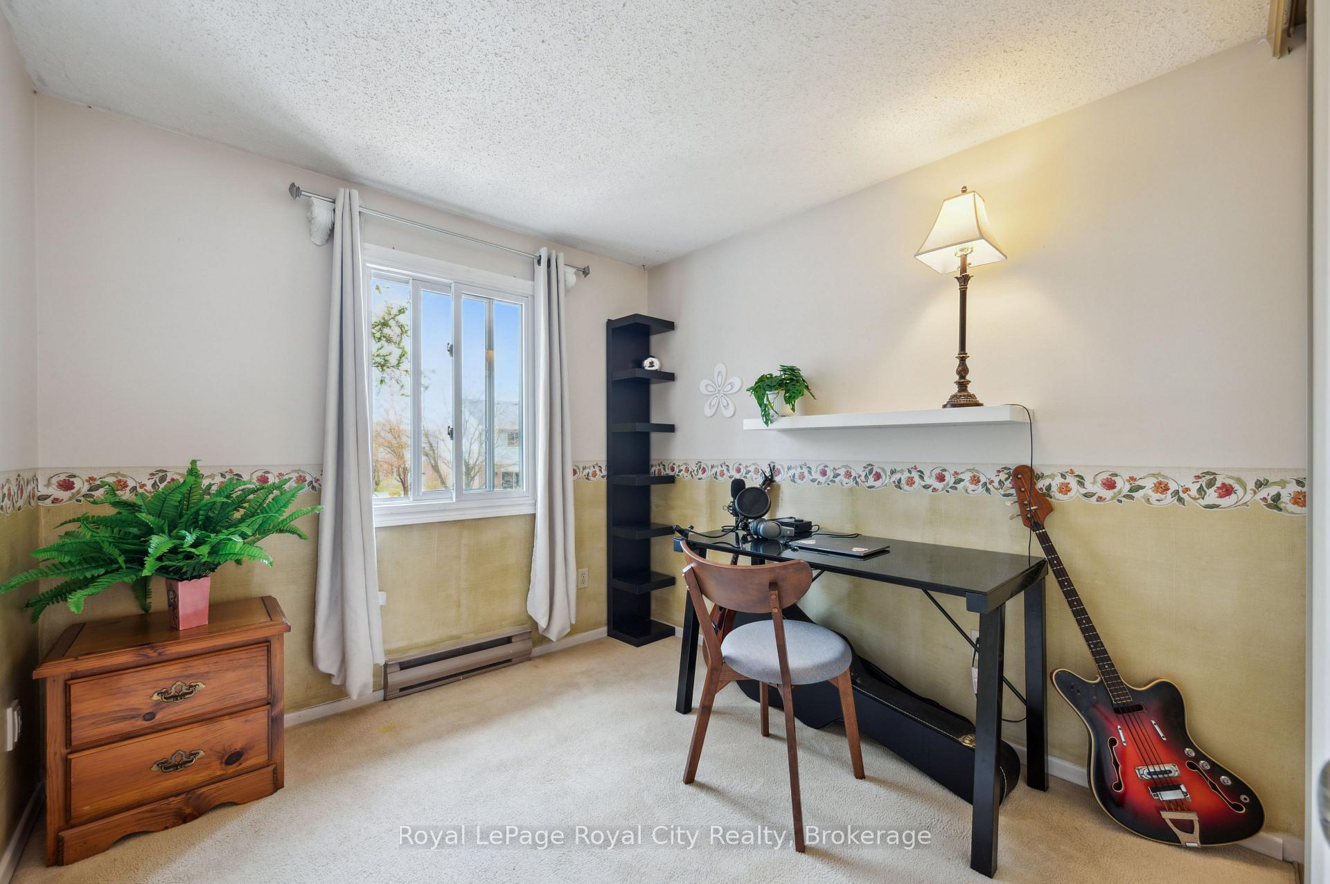 Photo 8 of Unit 37, 80 Ferman Drive, Guelph, Willow West/Sugarbush/West Acres — HOMEH