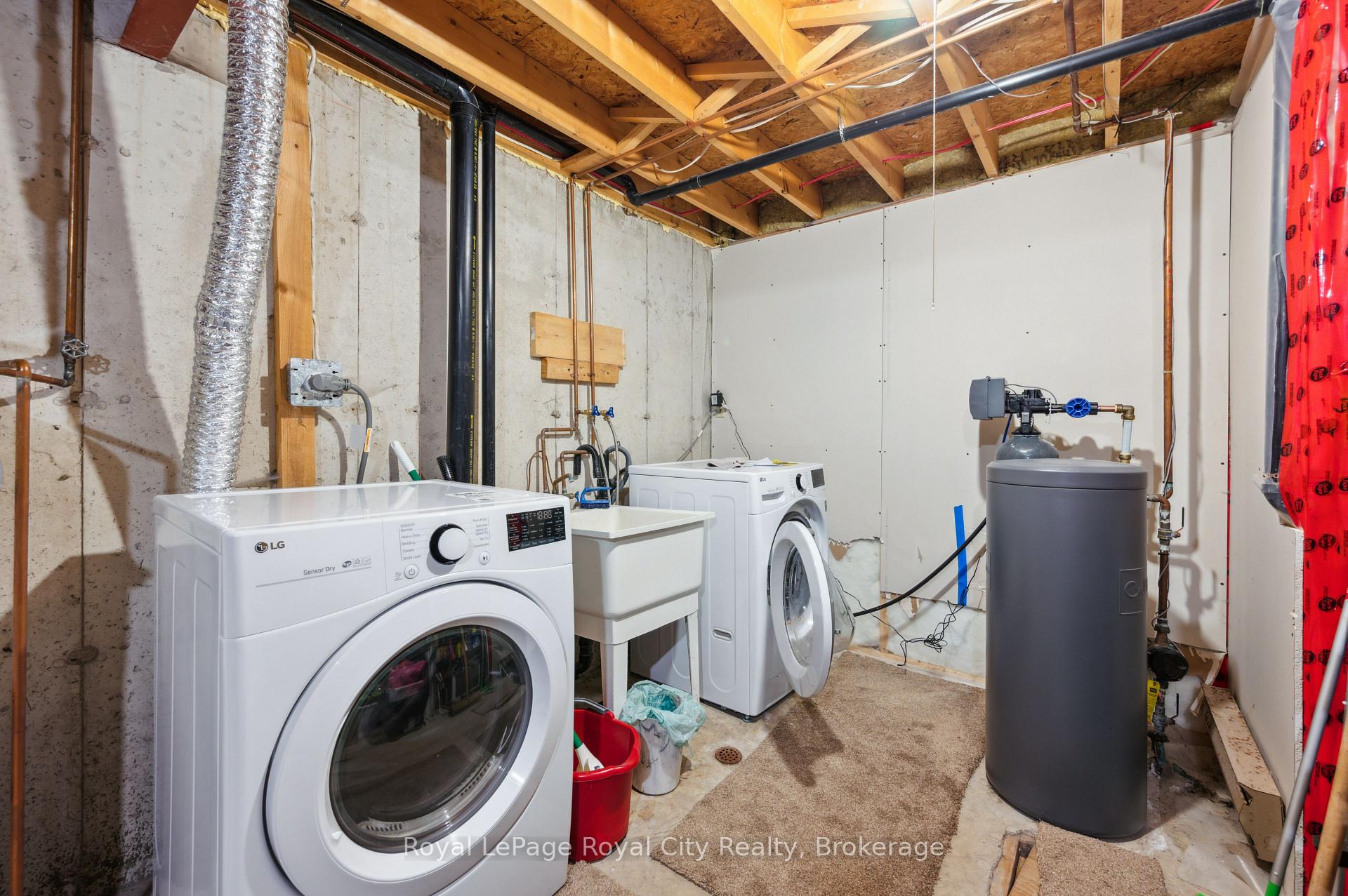 Photo 16 of Unit 37, 80 Ferman Drive, Guelph, Willow West/Sugarbush/West Acres — HOMEH