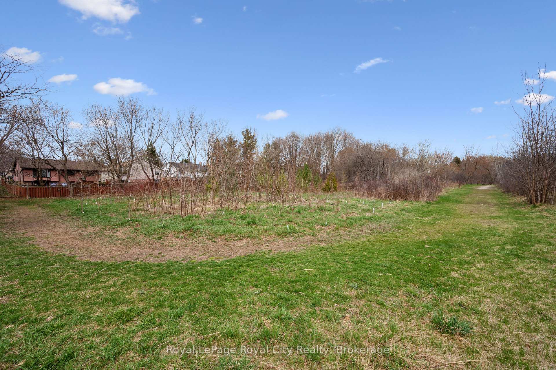Photo 26 of Unit 37, 80 Ferman Drive, Guelph, Willow West/Sugarbush/West Acres — HOMEH