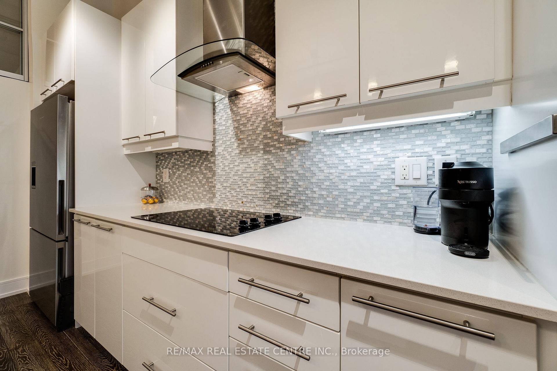 Photo 5 of Unit 211, 112 Benton Street, Kitchener, Cedar Hill — HOMEH