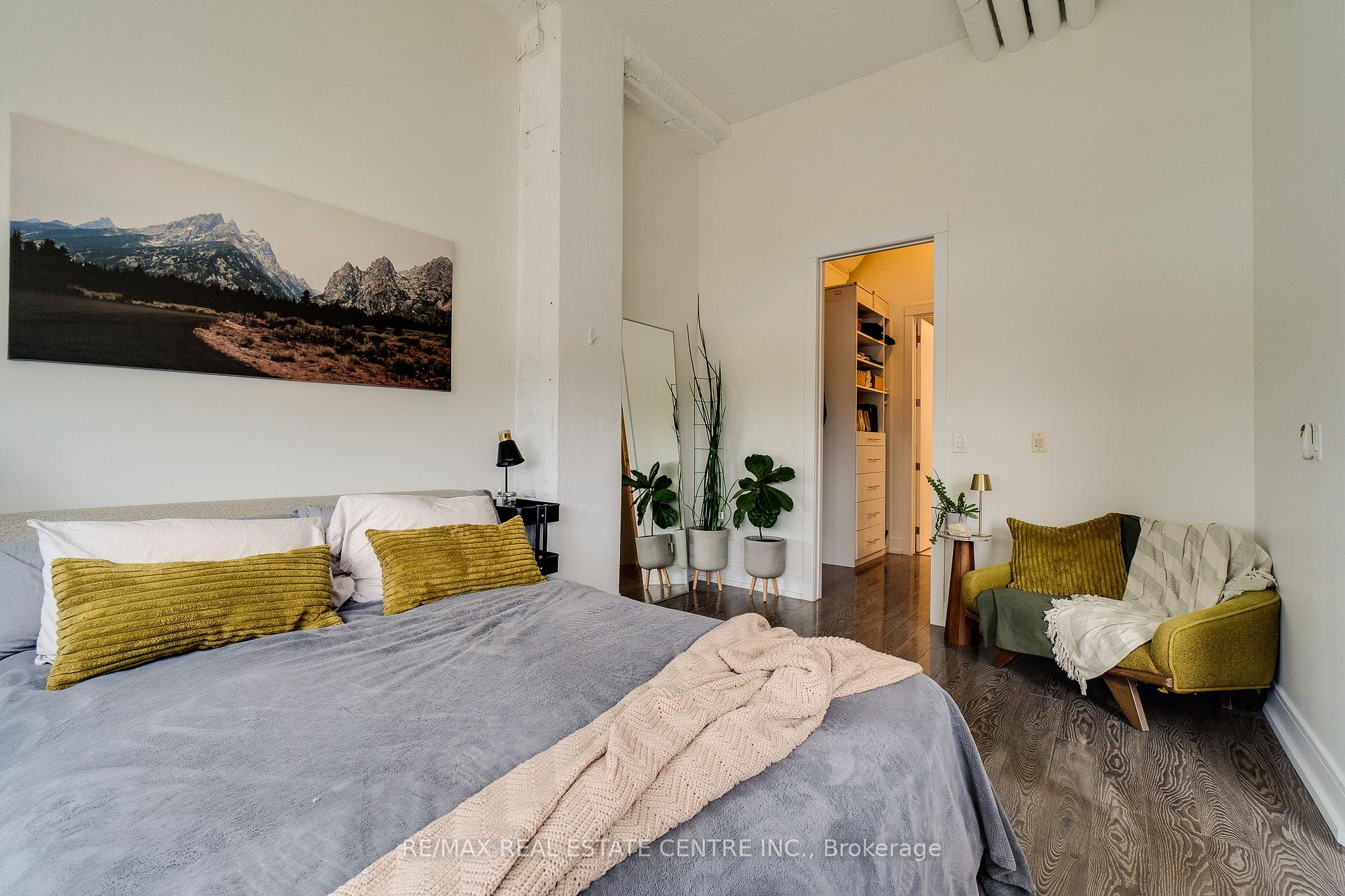 Photo 11 of Unit 211, 112 Benton Street, Kitchener, Cedar Hill — HOMEH