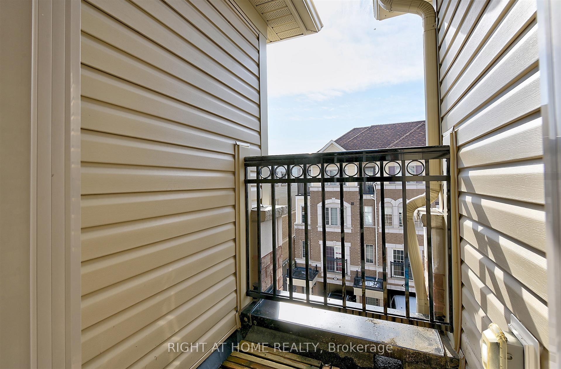 Photo 23 of Unit 132, 94 Sarita Path, Oshawa, Windfields — HOMEH