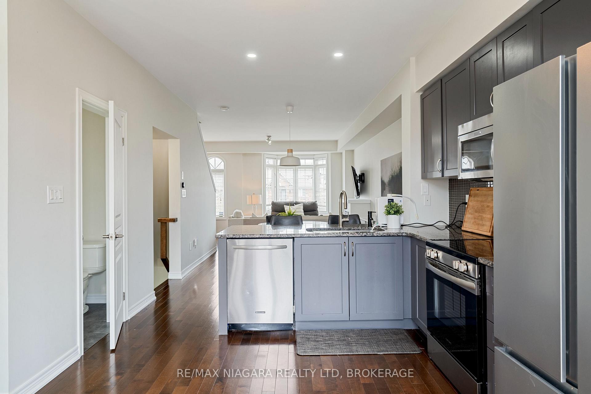 Photo 4 of Unit 19, 541 Winston Road, Grimsby, Grimsby Beach — HOMEH