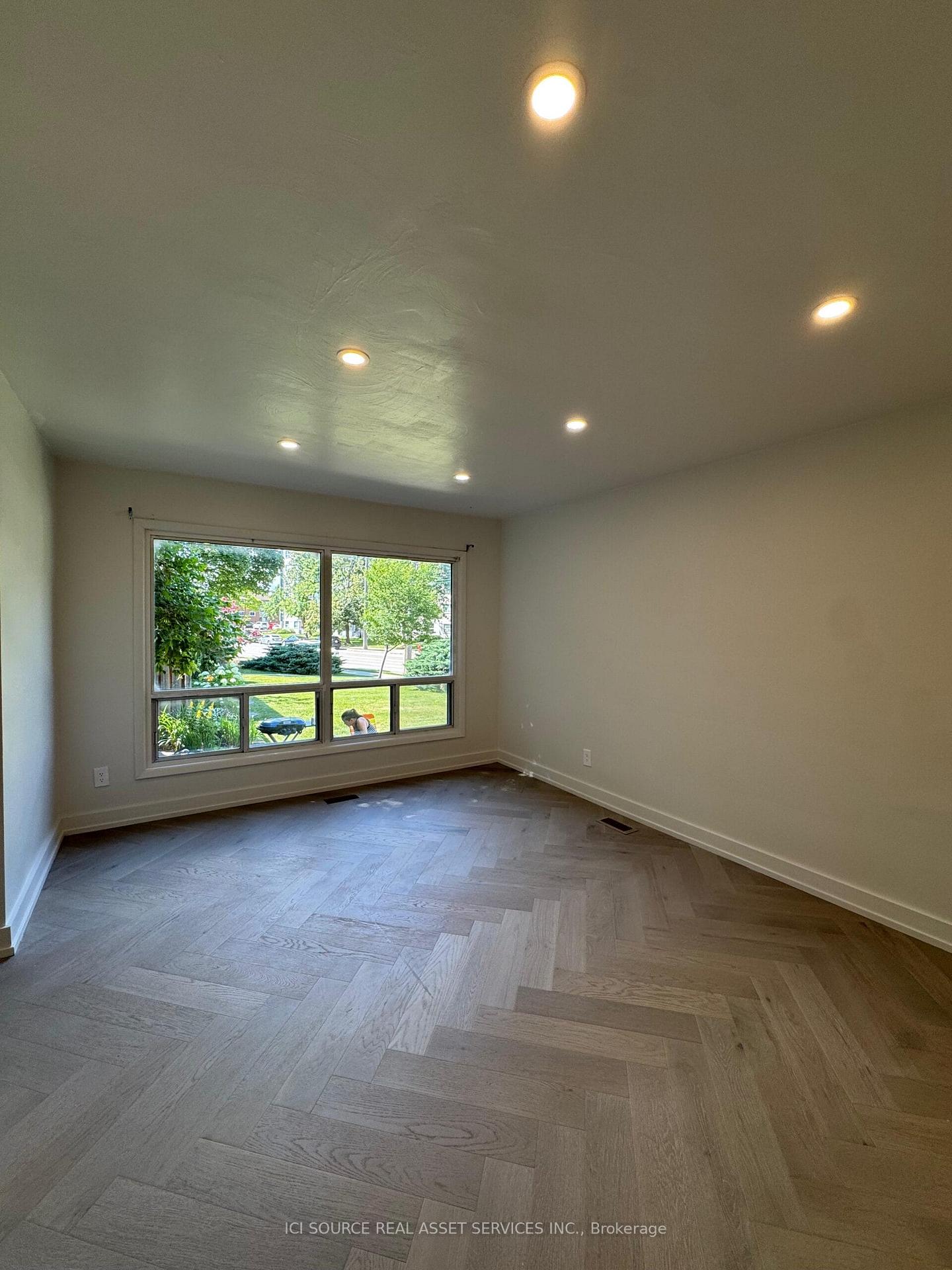 Photo 9 of Unit 10, 914 Mohawk Road E, Hamilton, Lisgar — HOMEH