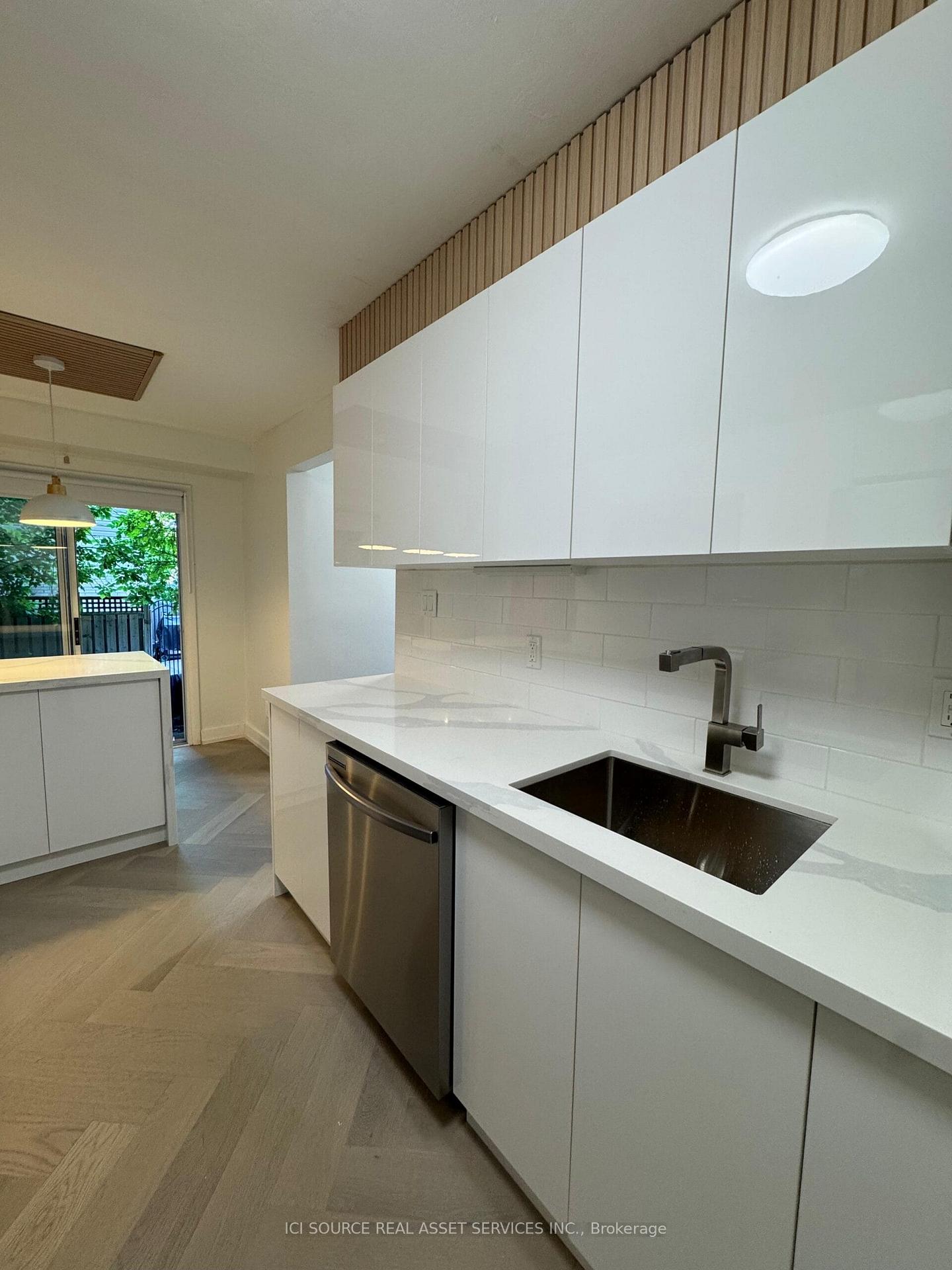 Photo 24 of Unit 10, 914 Mohawk Road E, Hamilton, Lisgar — HOMEH