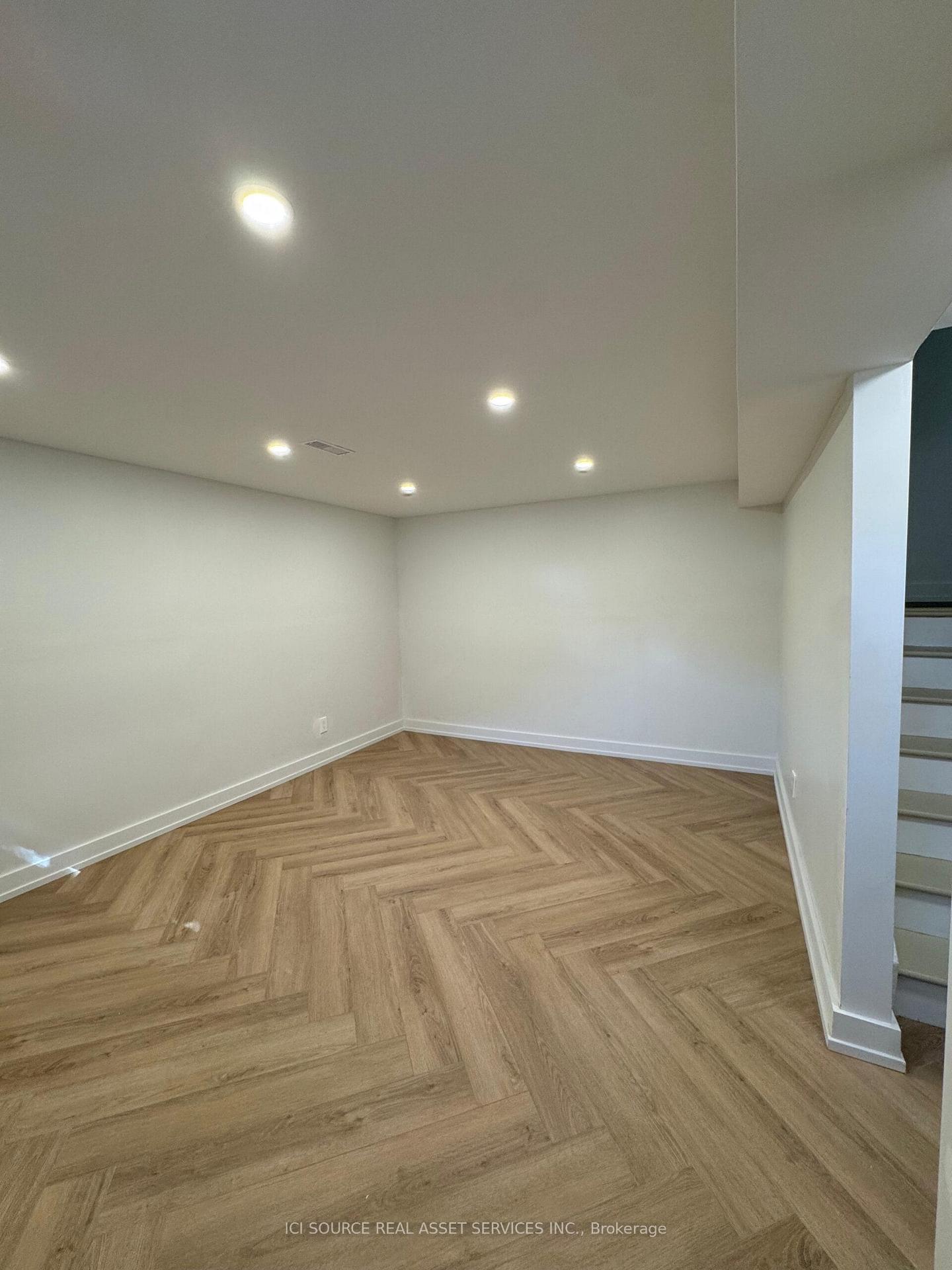 Photo 55 of Unit 10, 914 Mohawk Road E, Hamilton, Lisgar — HOMEH