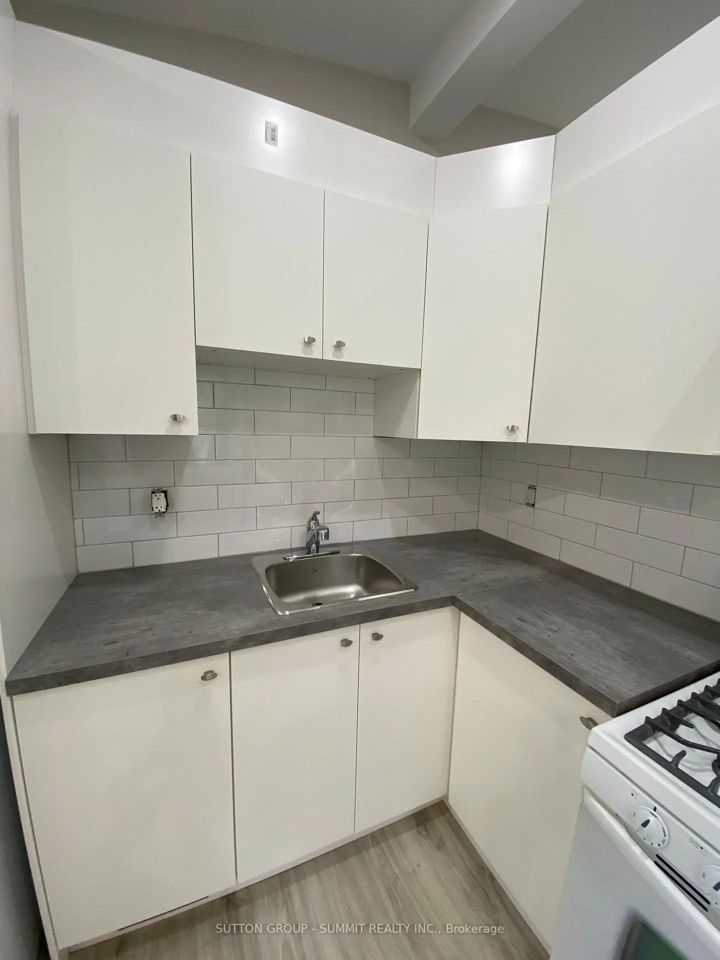 Photo 5 of Unit 8, 239 Main Street, King, Schomberg — HOMEH