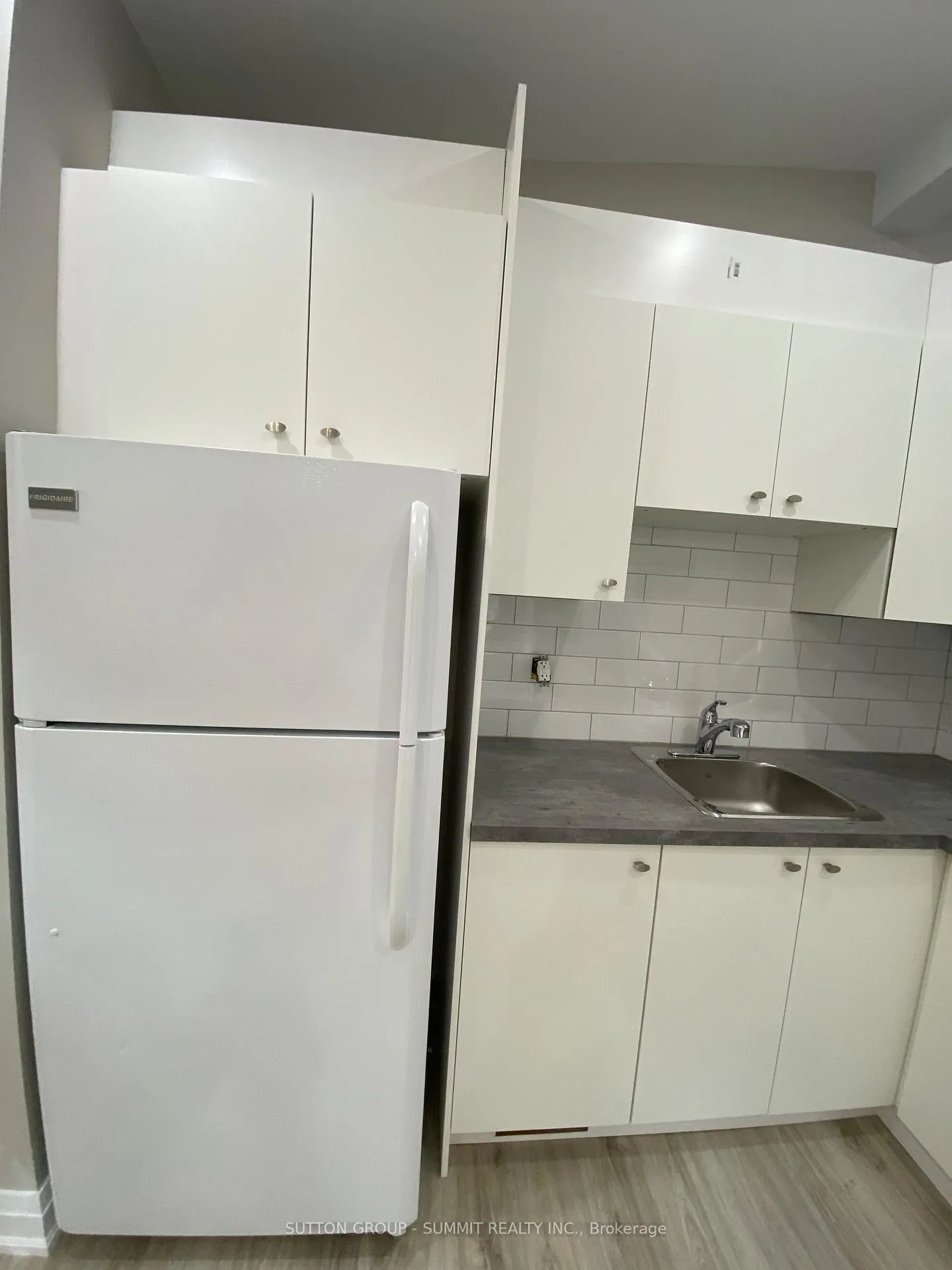 Photo 6 of Unit 8, 239 Main Street, King, Schomberg — HOMEH