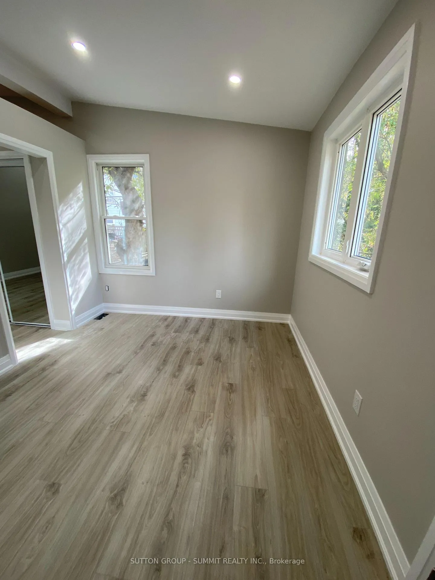 Photo 8 of Unit 8, 239 Main Street, King, Schomberg — HOMEH