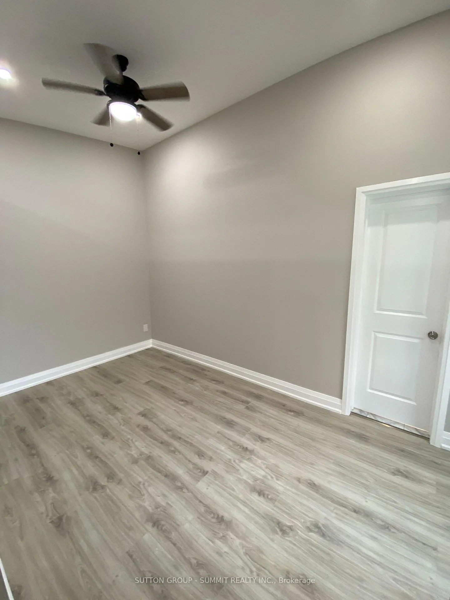 Photo 10 of Unit 8, 239 Main Street, King, Schomberg — HOMEH