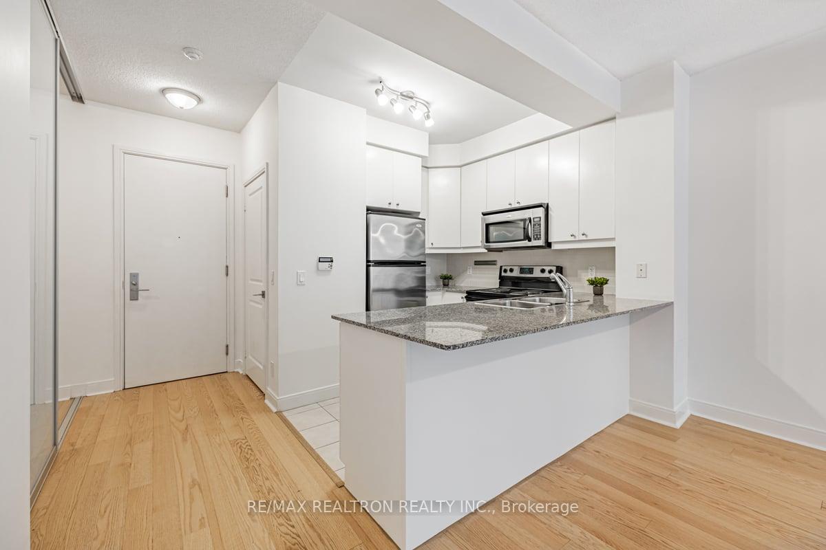 Photo 6 of Unit 315, 38 The Esplanade, Toronto, Waterfront Communities — HOMEH