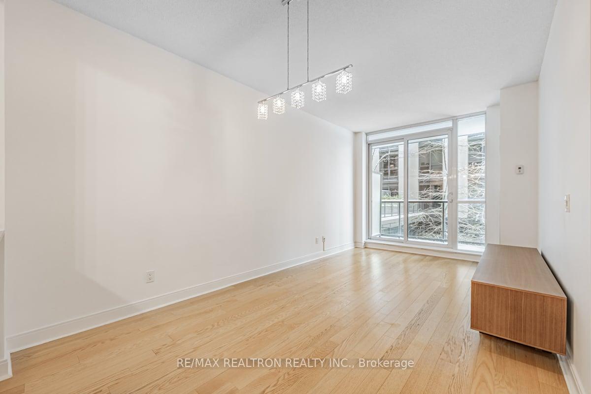 Photo 11 of Unit 315, 38 The Esplanade, Toronto, Waterfront Communities — HOMEH