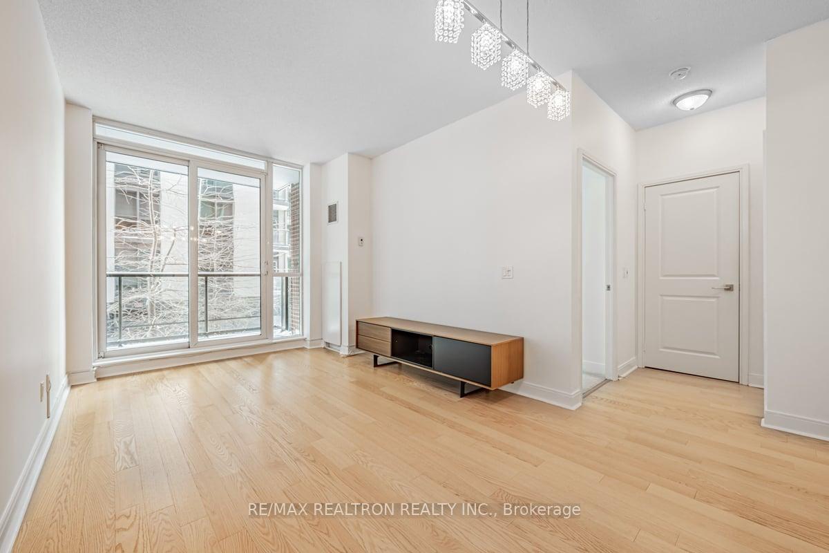 Photo 12 of Unit 315, 38 The Esplanade, Toronto, Waterfront Communities — HOMEH