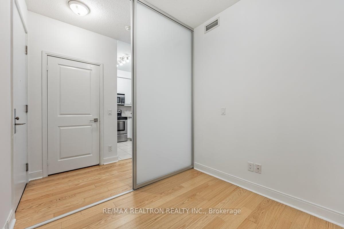 Photo 13 of Unit 315, 38 The Esplanade, Toronto, Waterfront Communities — HOMEH
