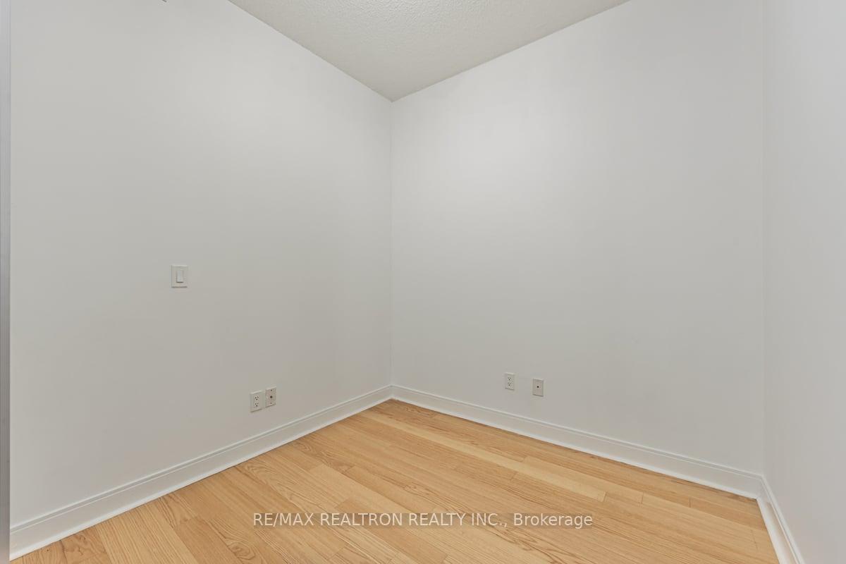 Photo 15 of Unit 315, 38 The Esplanade, Toronto, Waterfront Communities — HOMEH