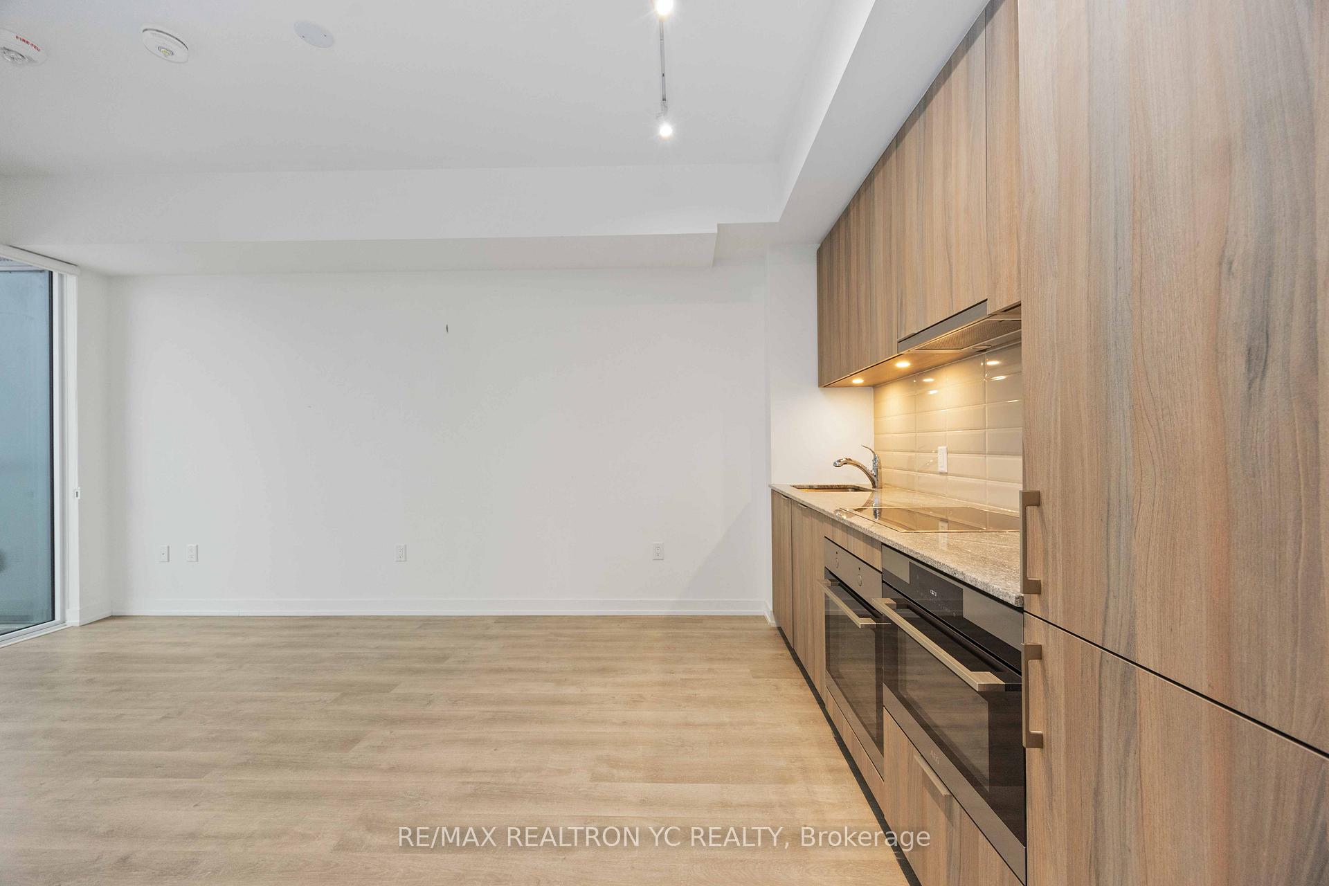 Photo 14 of Unit 2114, 158 Front Street, Toronto, Moss Park — HOMEH
